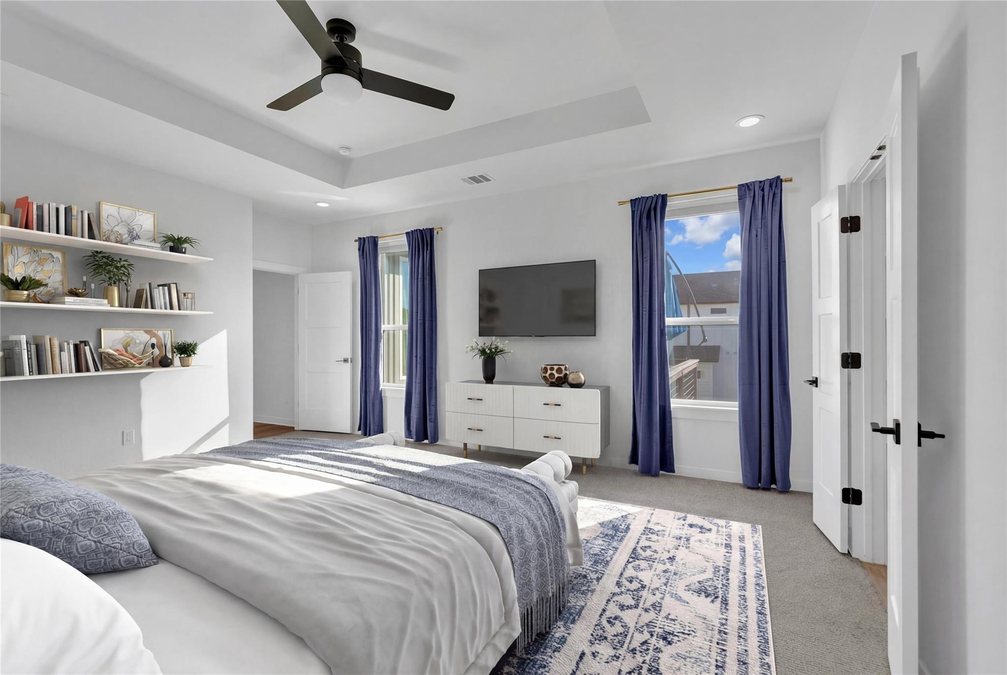 516 Ronay Dr S, Spicewood, TX 78669