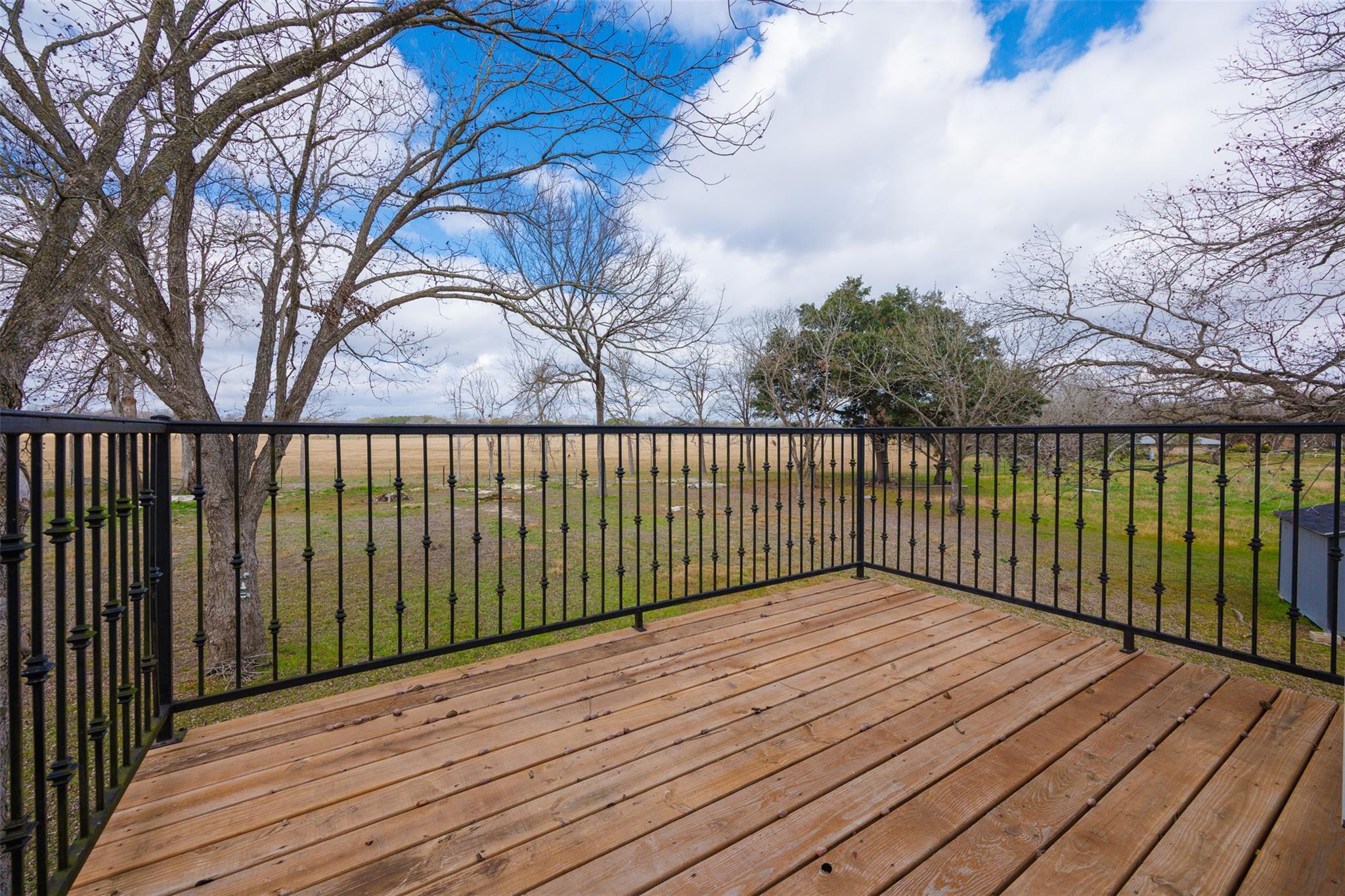 322 Lake Placid Dr, Seguin, TX 78155