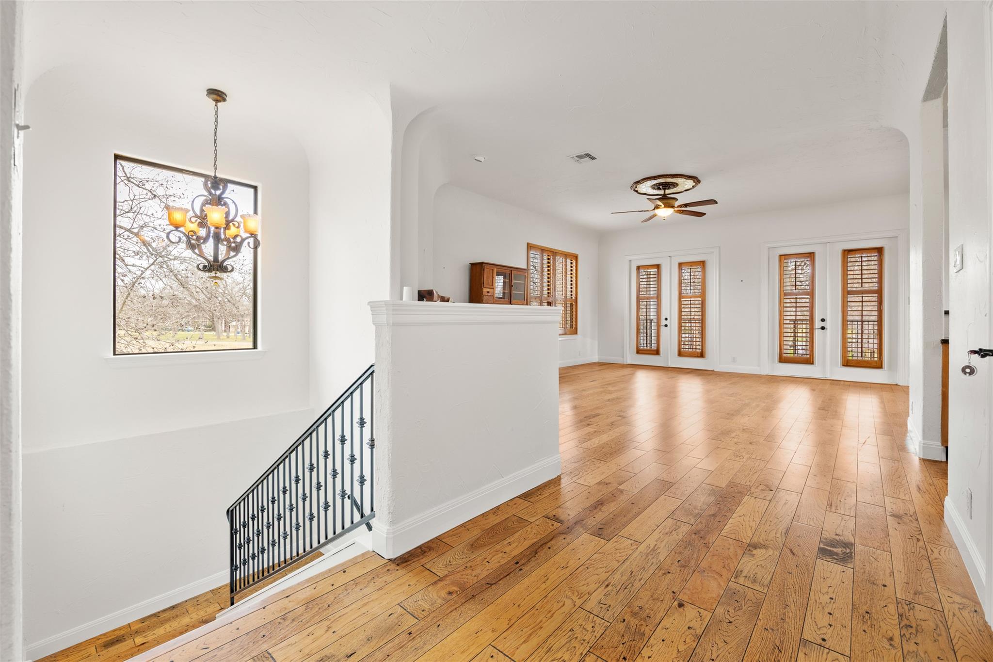 322 Lake Placid Dr, Seguin, TX 78155