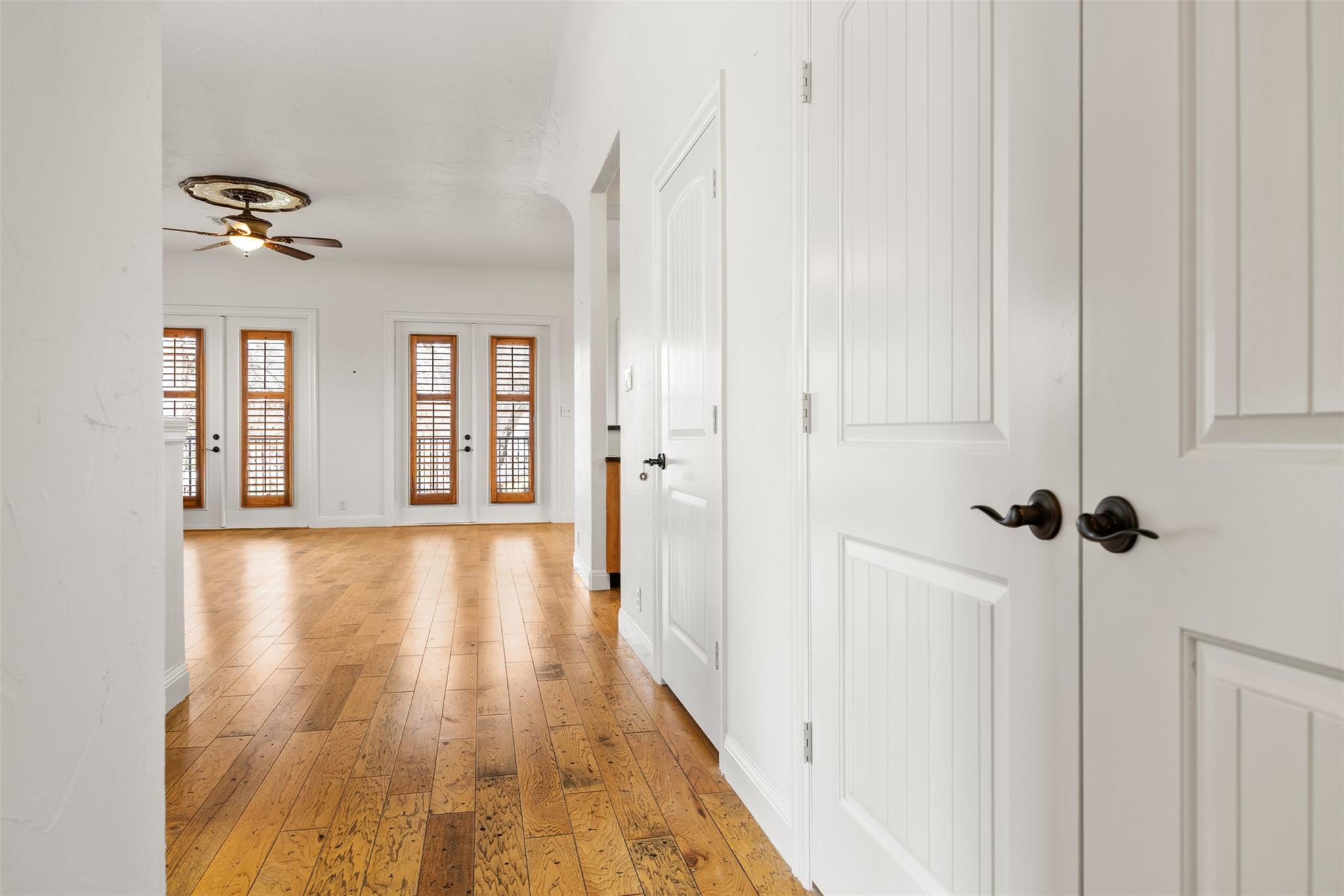 322 Lake Placid Dr, Seguin, TX 78155