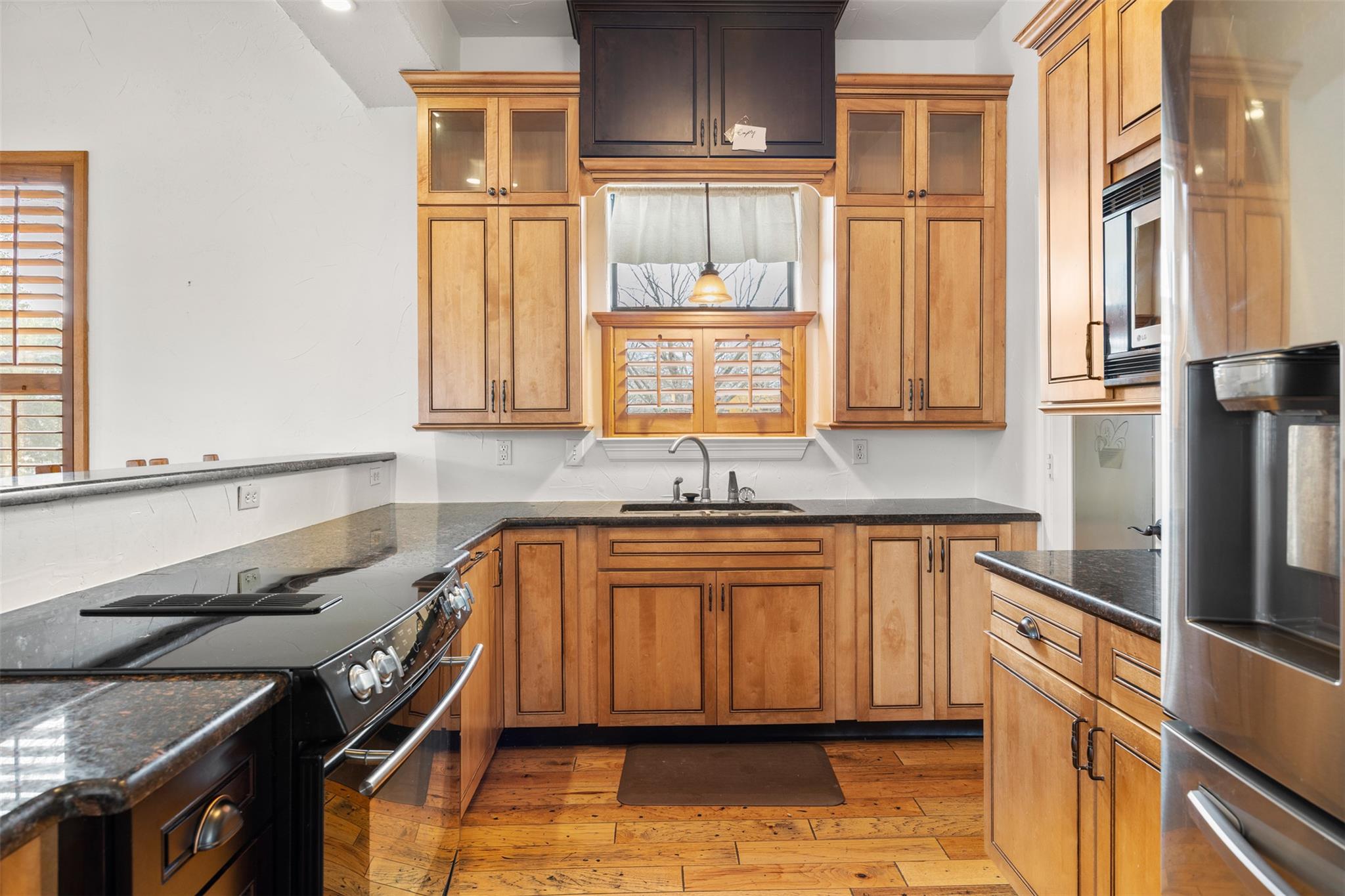 322 Lake Placid Dr, Seguin, TX 78155