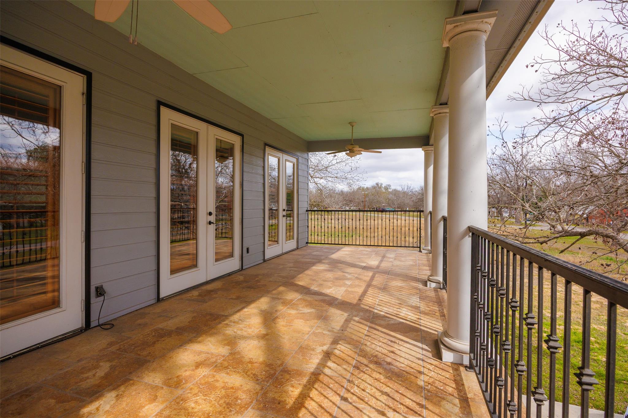 322 Lake Placid Dr, Seguin, TX 78155