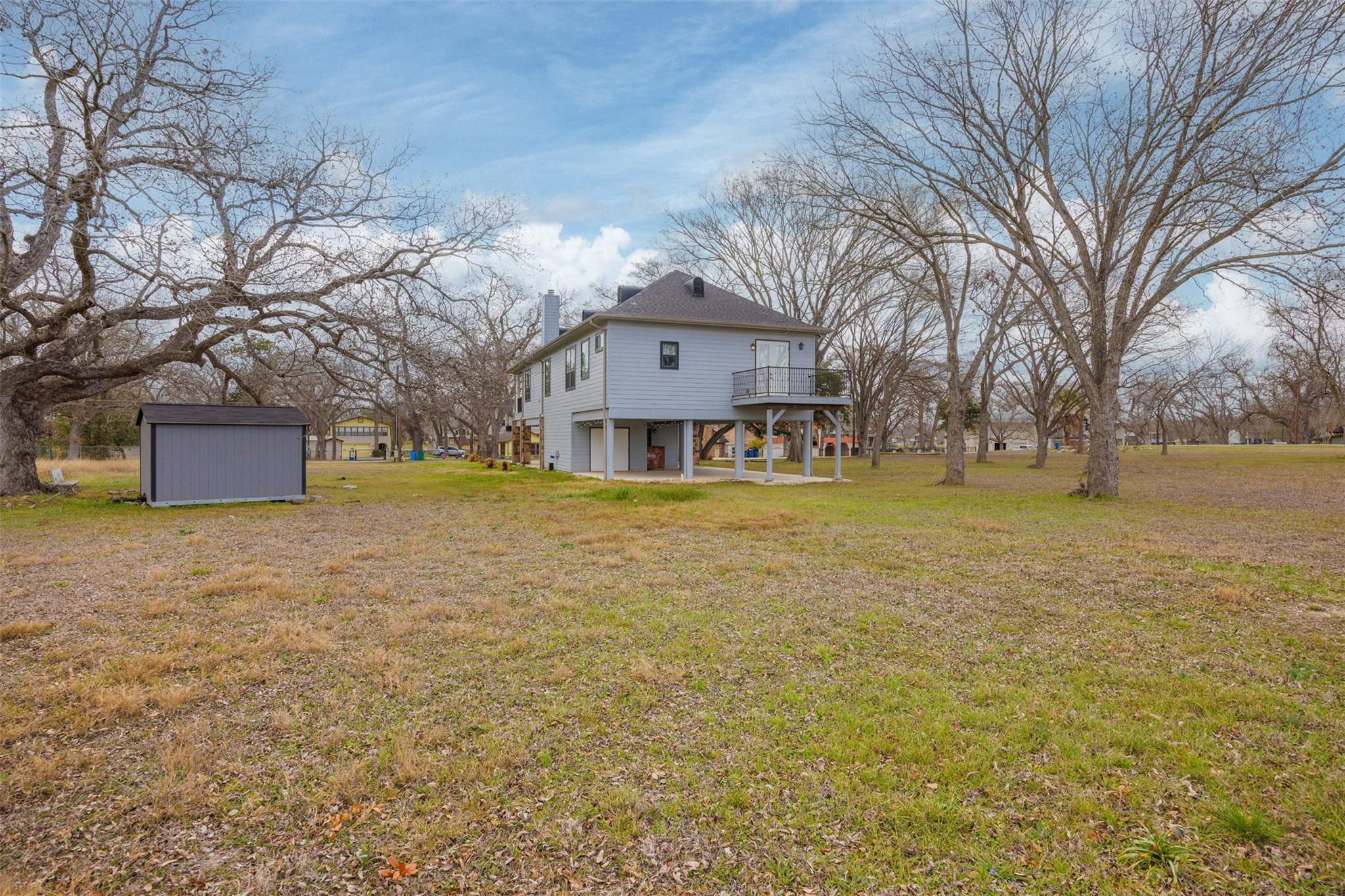 322 Lake Placid Dr, Seguin, TX 78155