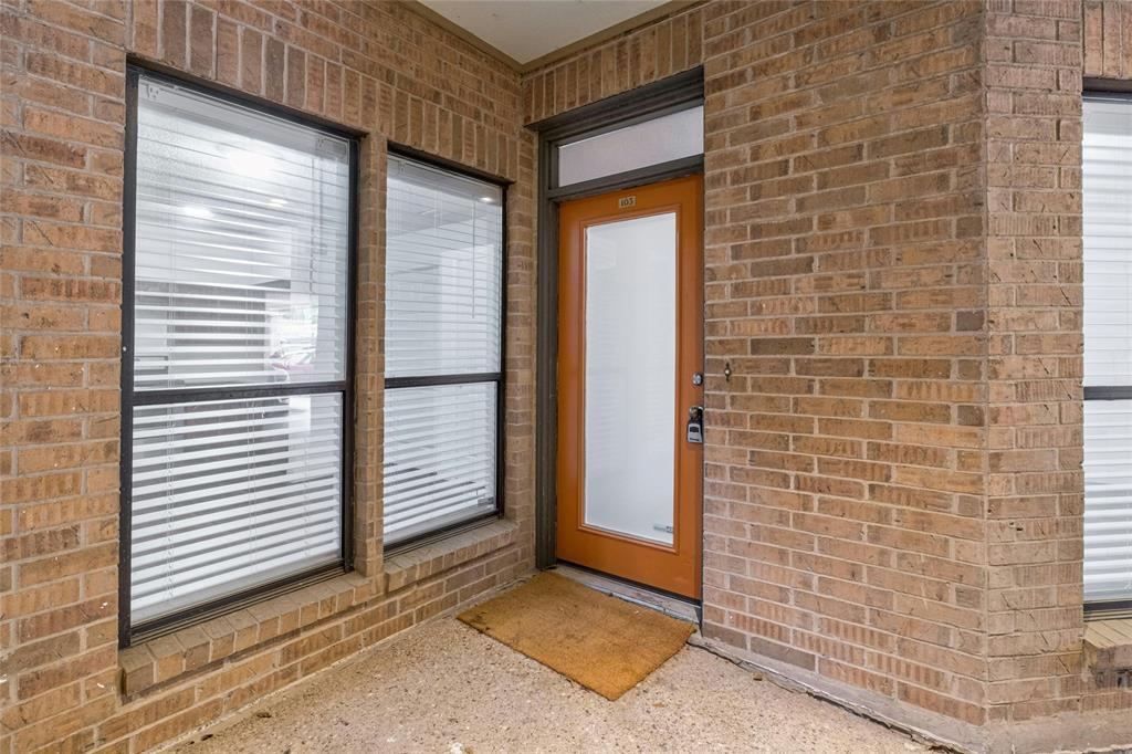 1910 Robbins Pl # 103, Austin, TX 78705