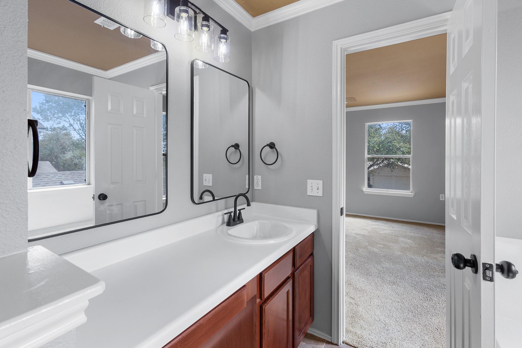 11312 Robert Wooding Dr, Austin, TX 78748