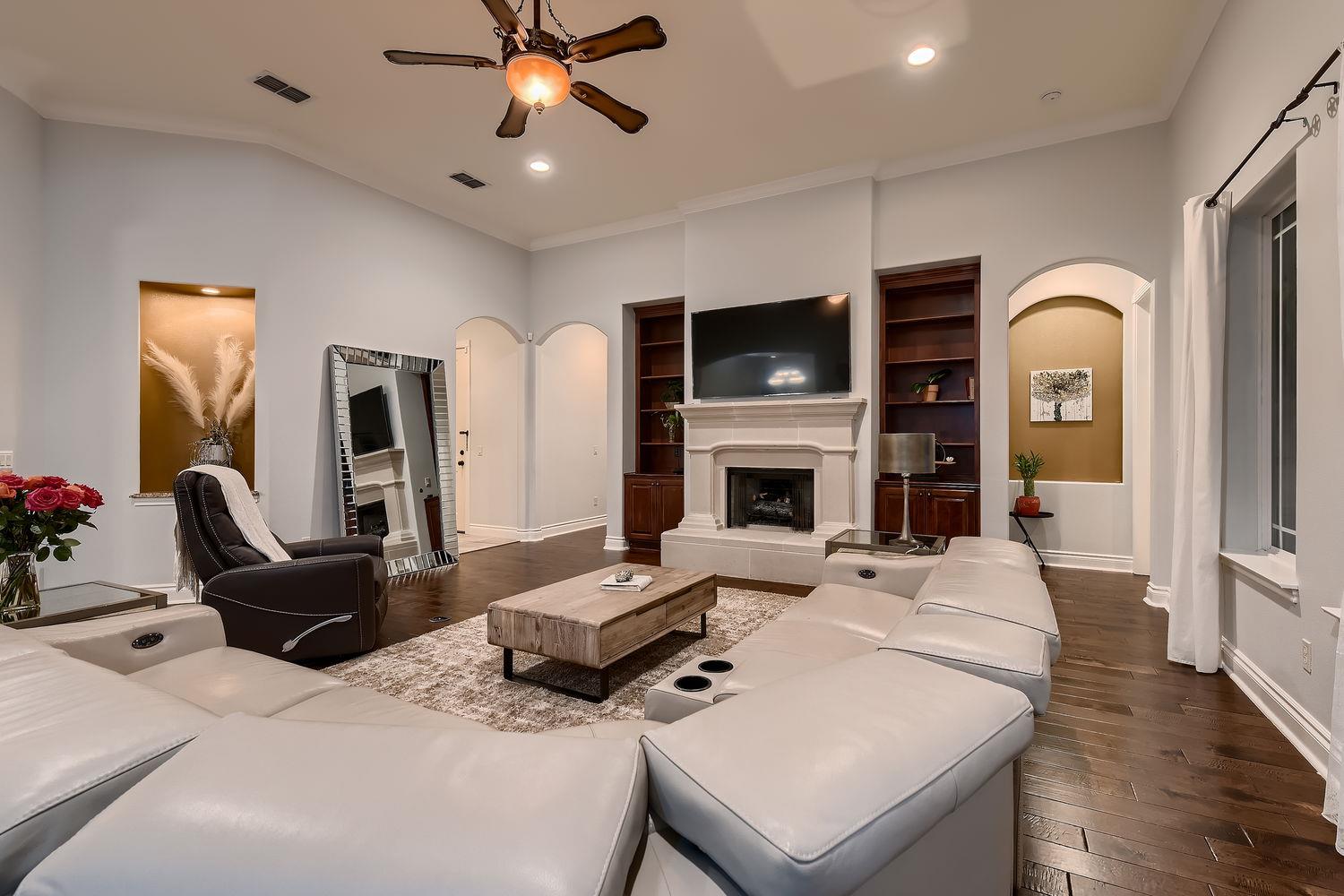 124 Gabriel Vis E, Georgetown, TX 78633