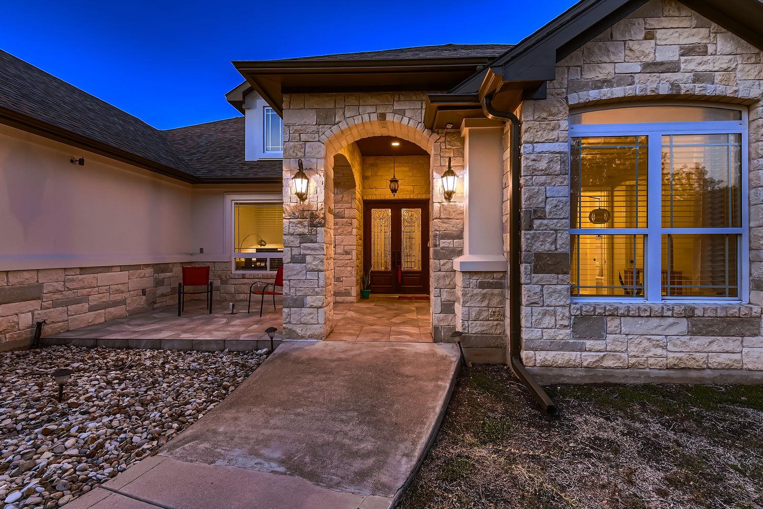 124 Gabriel Vis E, Georgetown, TX 78633