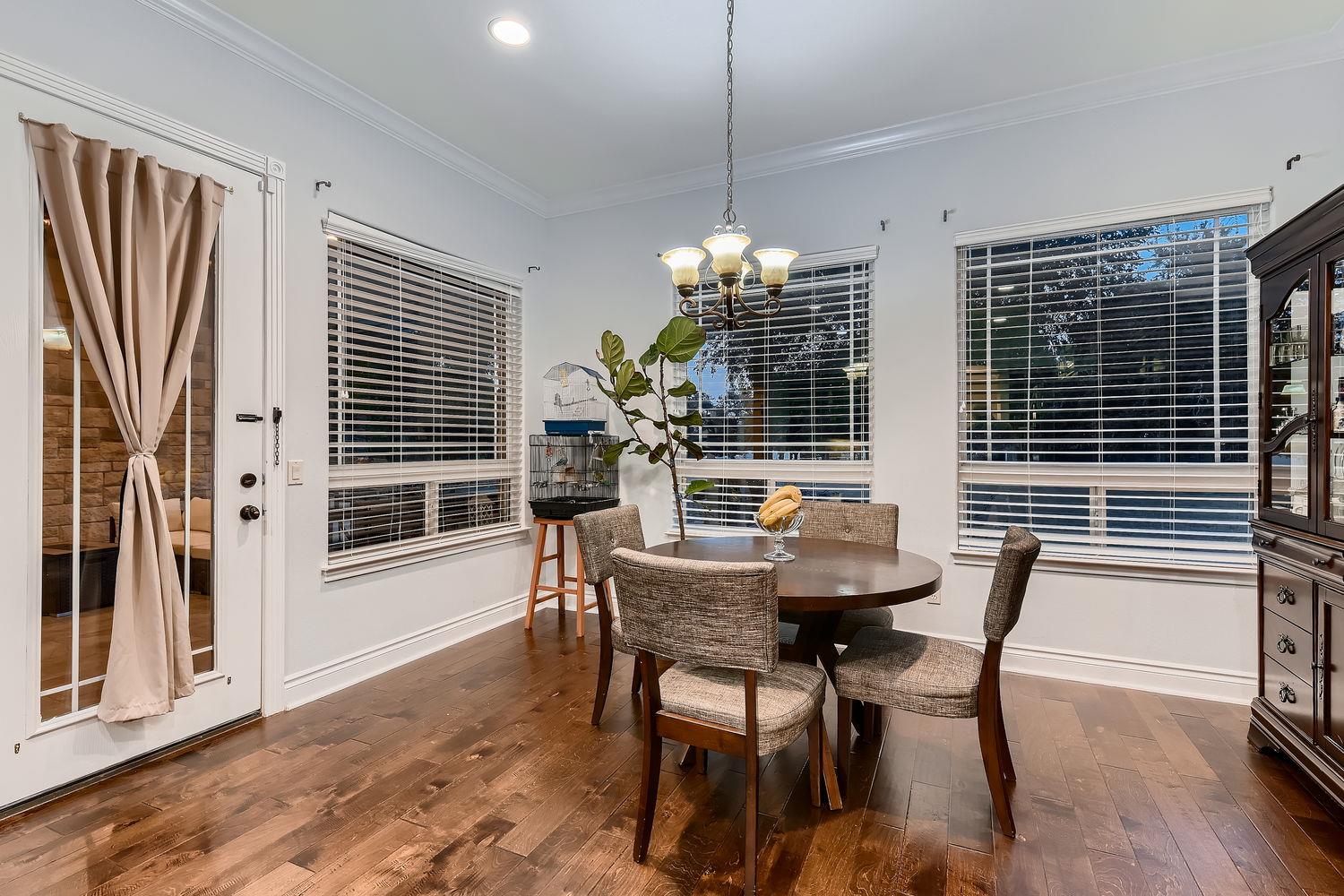 124 Gabriel Vis E, Georgetown, TX 78633