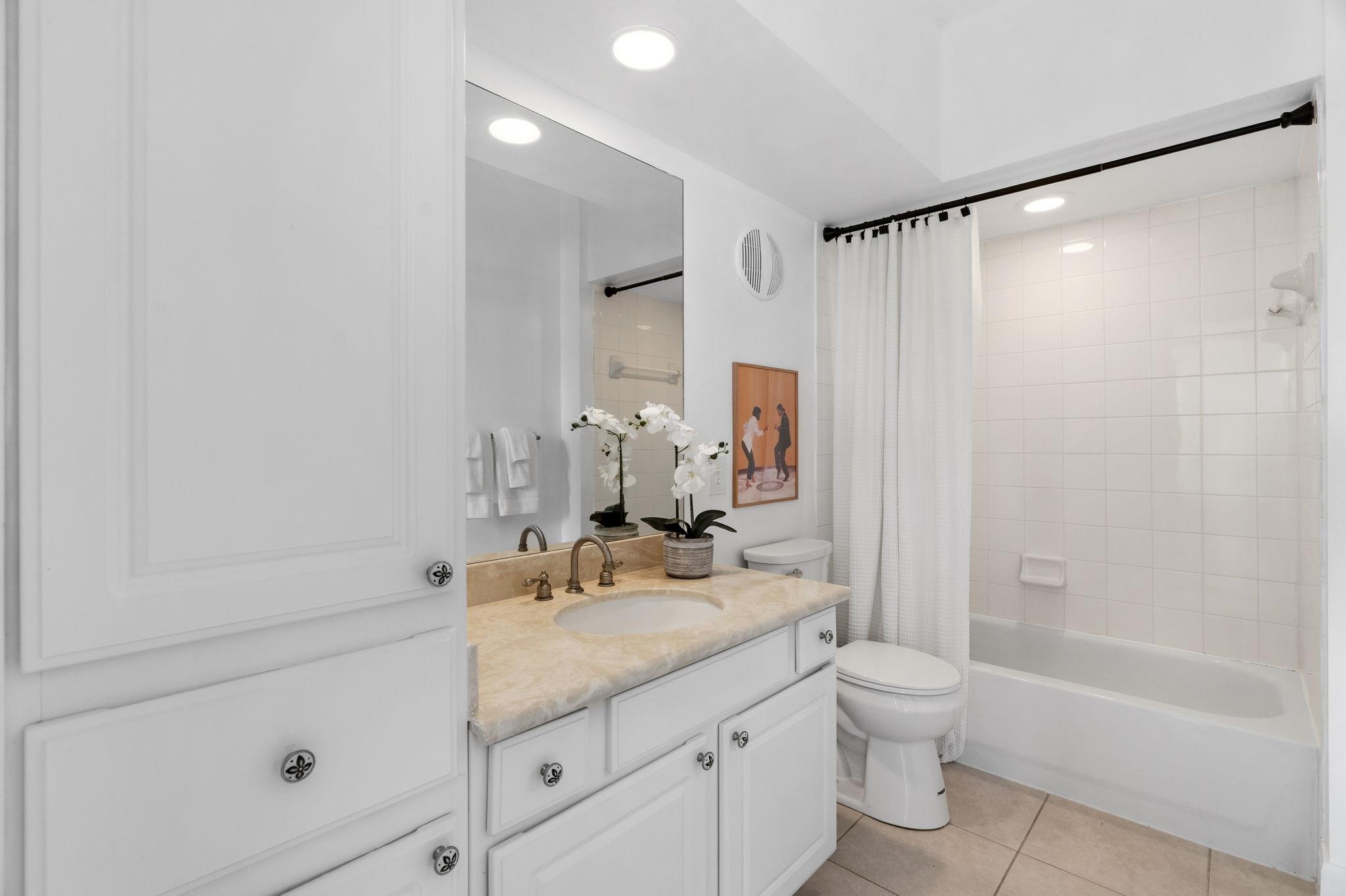 7701 Rialto Blvd # 623, Austin, TX 78735