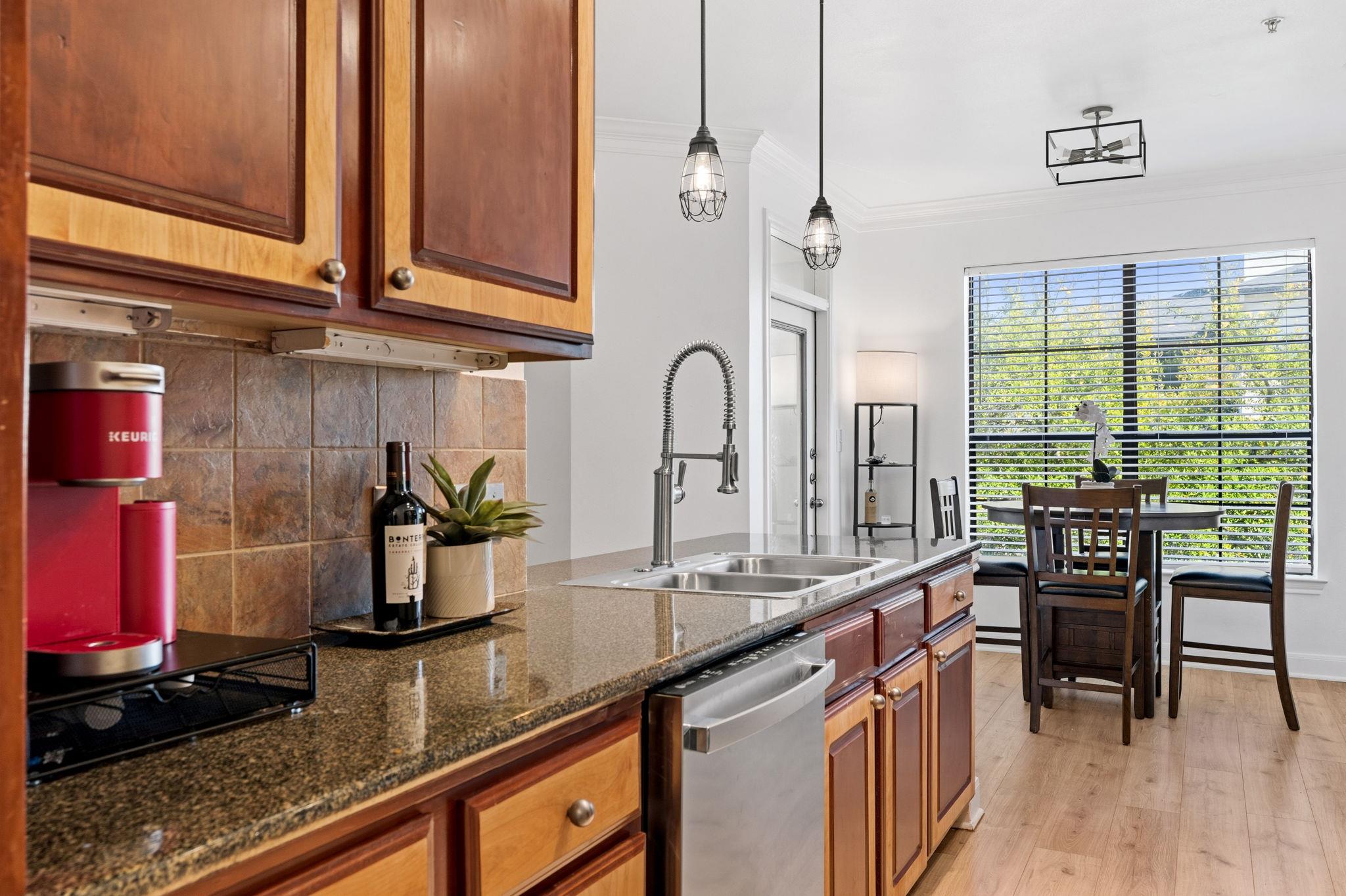 7701 Rialto Blvd # 623, Austin, TX 78735