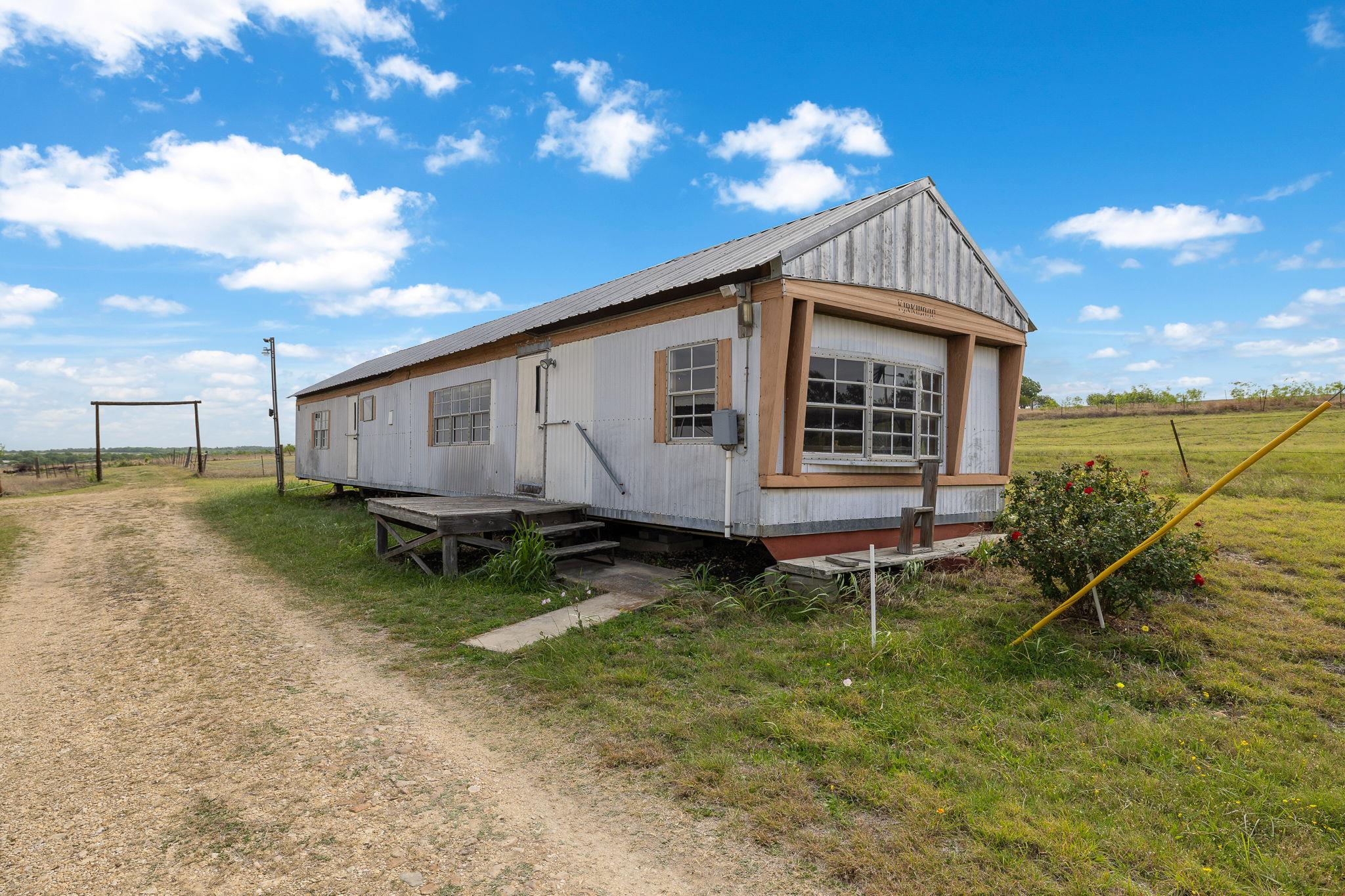 2351 County Road 487, Taylor, TX 76574