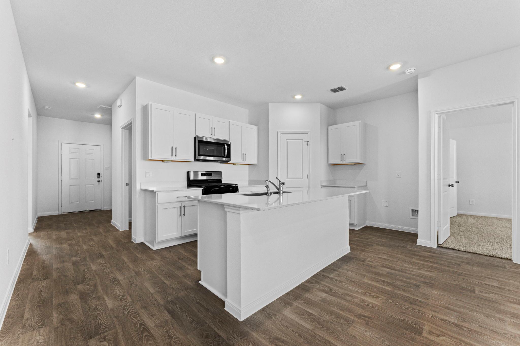 211 Las Lomas Dr, San Marcos, TX 78666