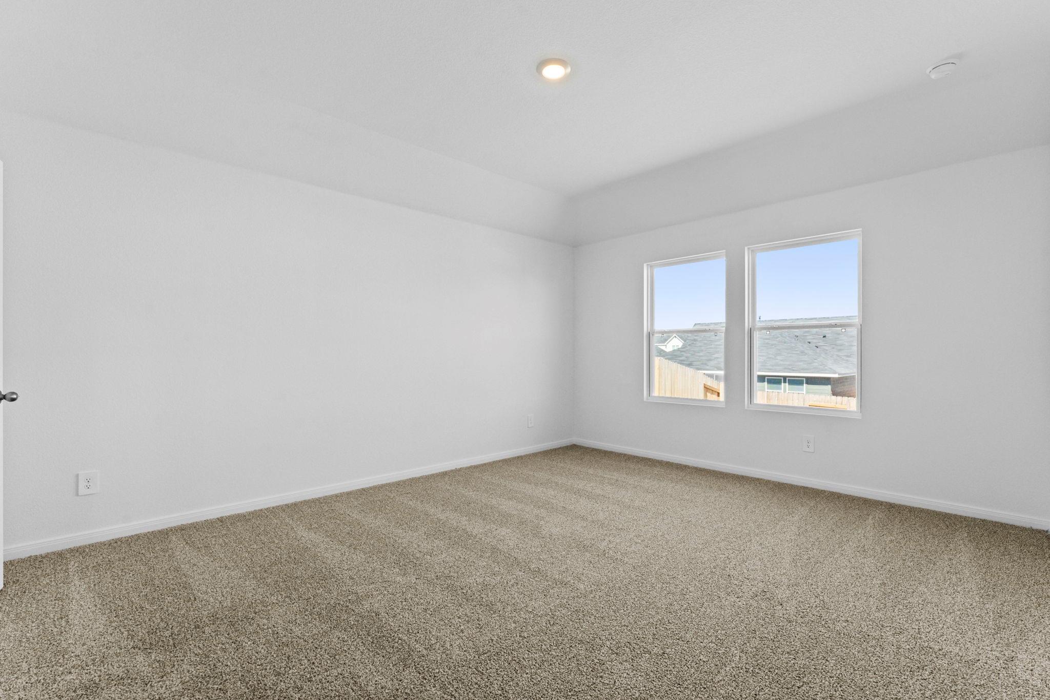 211 Las Lomas Dr, San Marcos, TX 78666