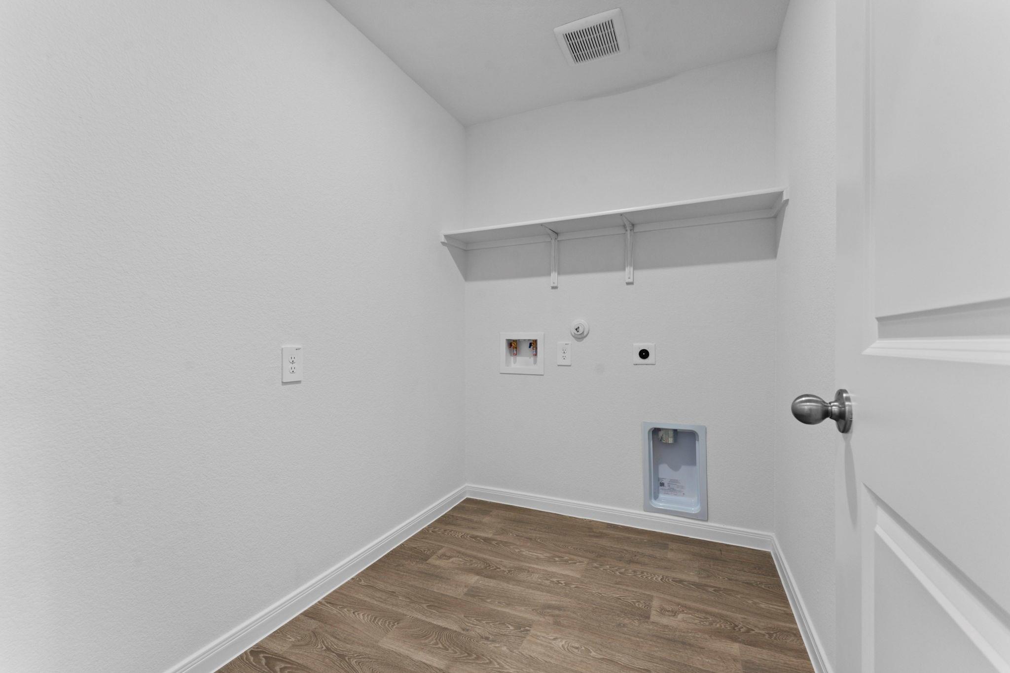 211 Las Lomas Dr, San Marcos, TX 78666