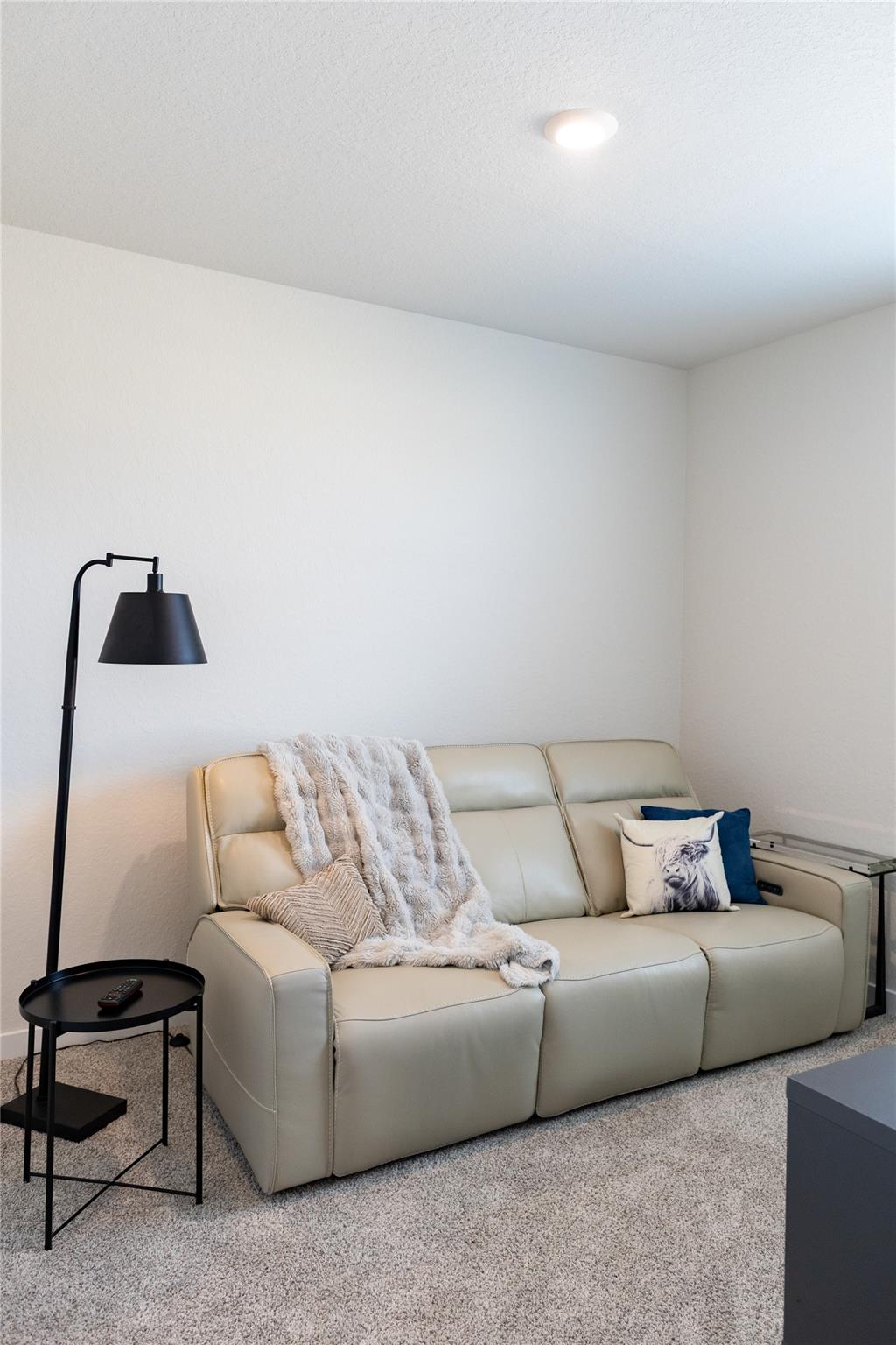 708 Willowbrook Ave, New Braunfels, TX 78130