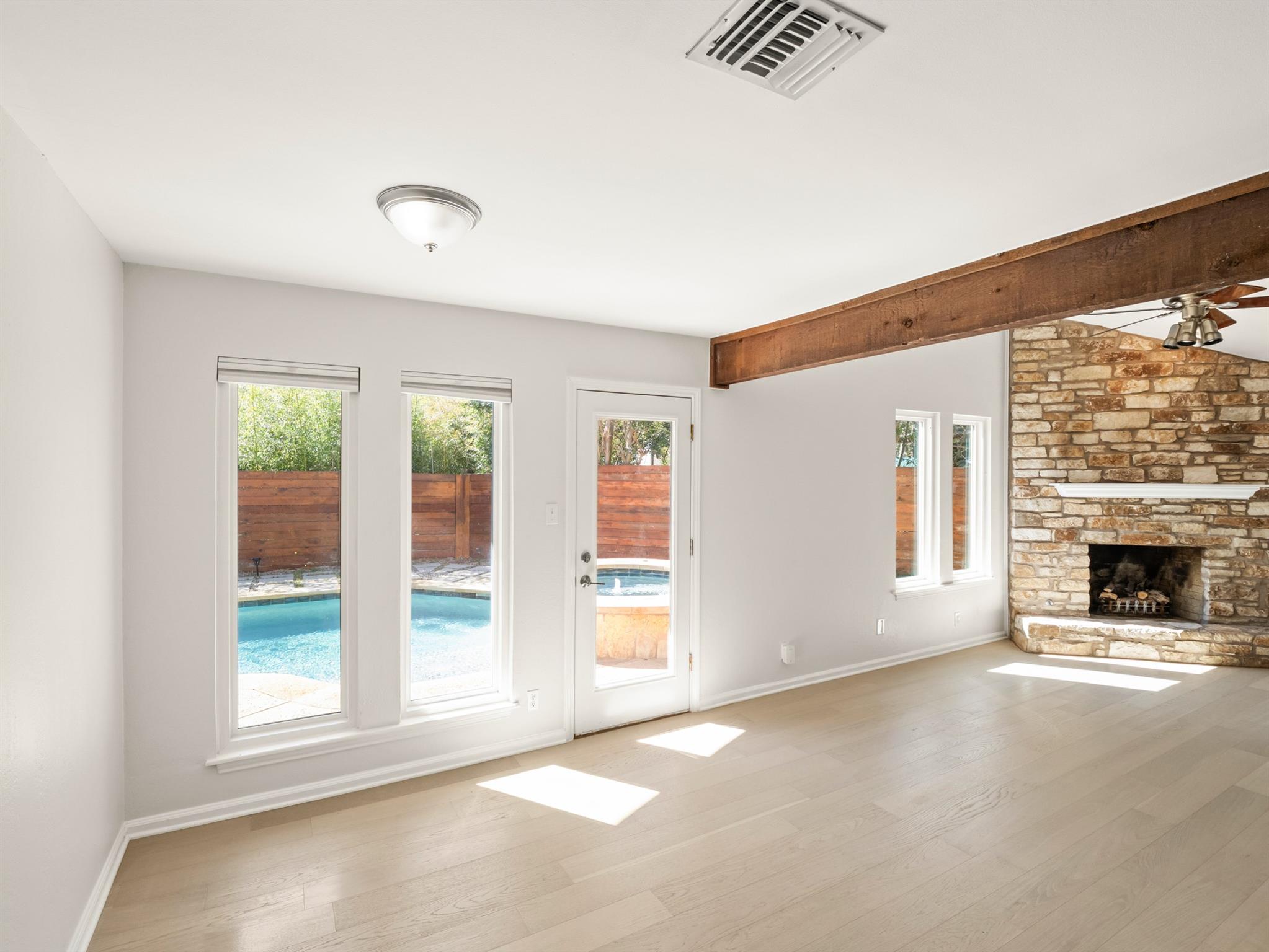 4713 Trail Crest Cir, Austin, TX 78735