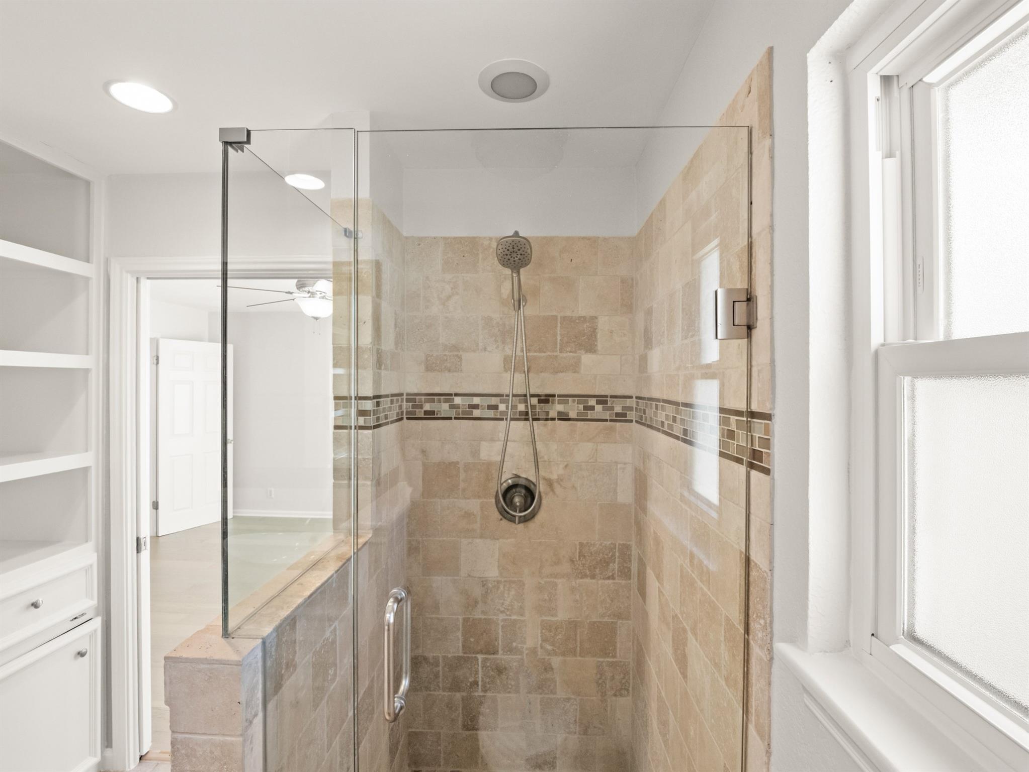 4713 Trail Crest Cir, Austin, TX 78735