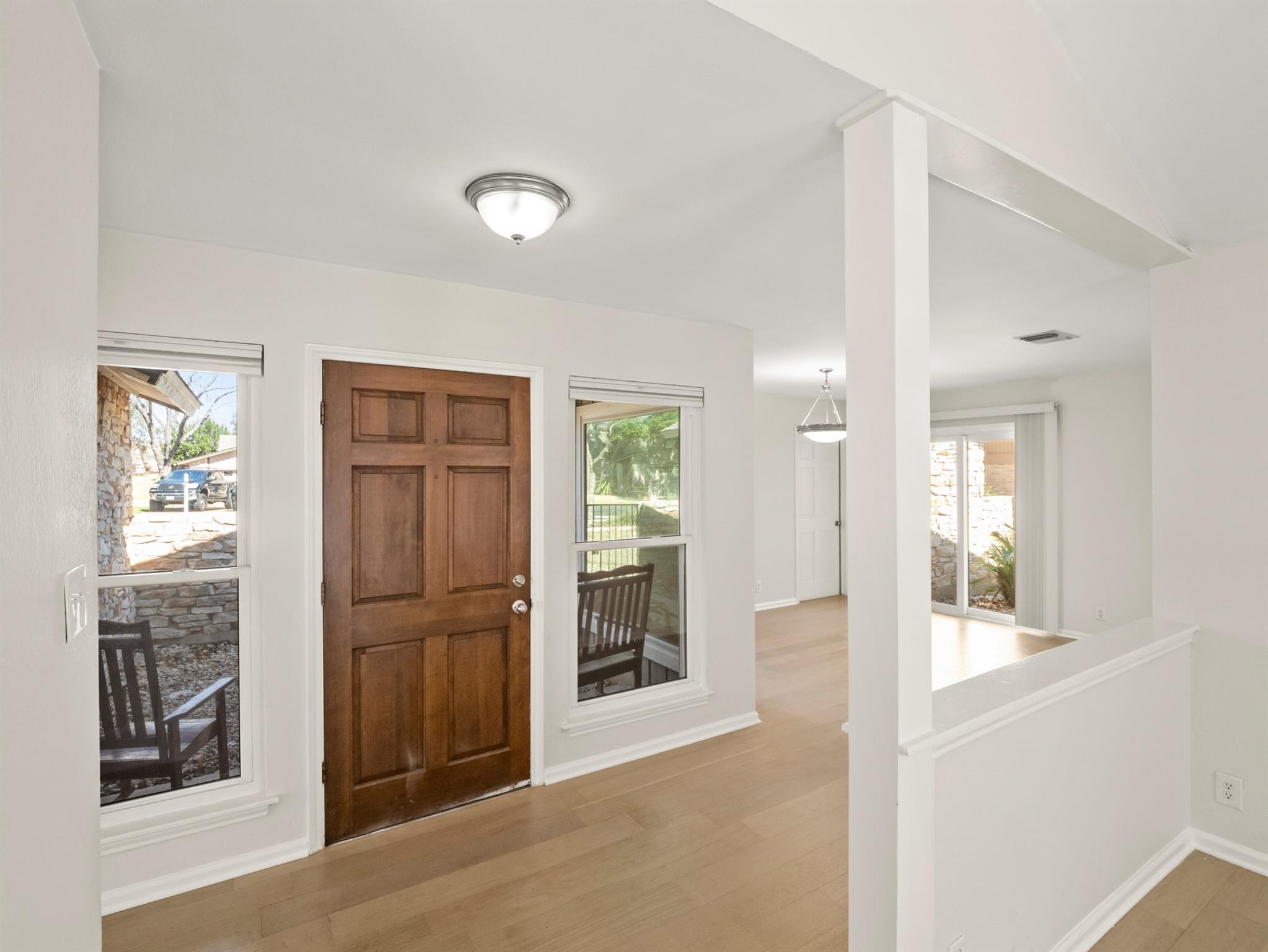 4713 Trail Crest Cir, Austin, TX 78735