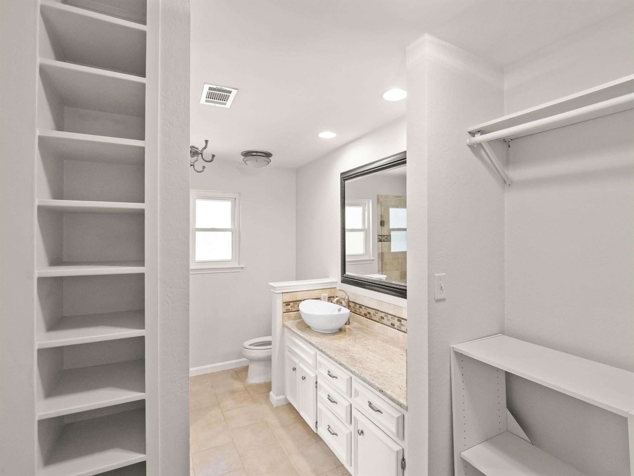 4713 Trail Crest Cir, Austin, TX 78735