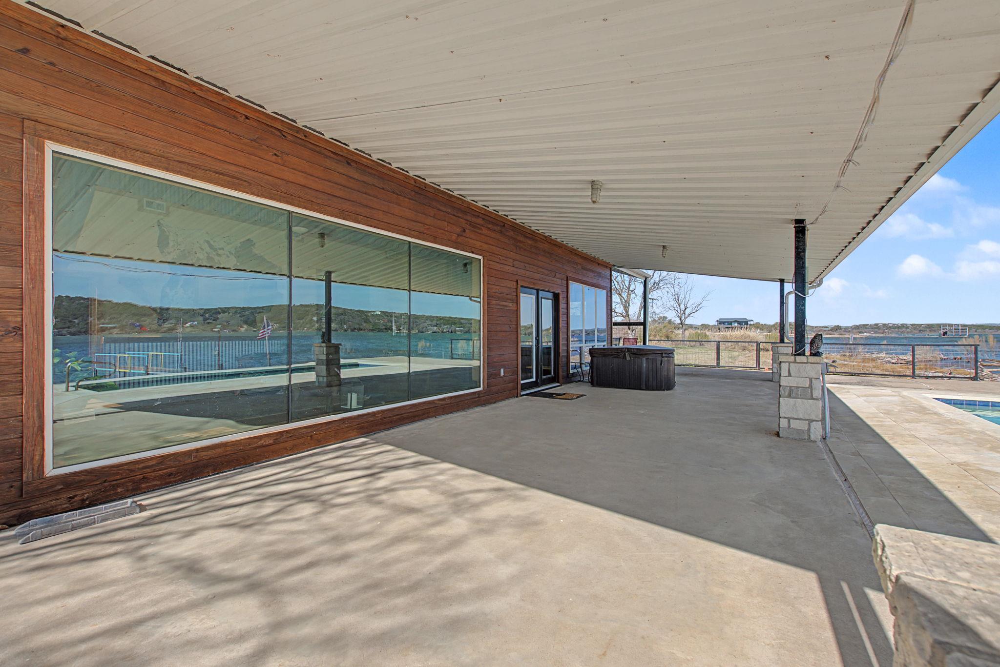 303 Lakeshore Loop, Tow, TX 78672