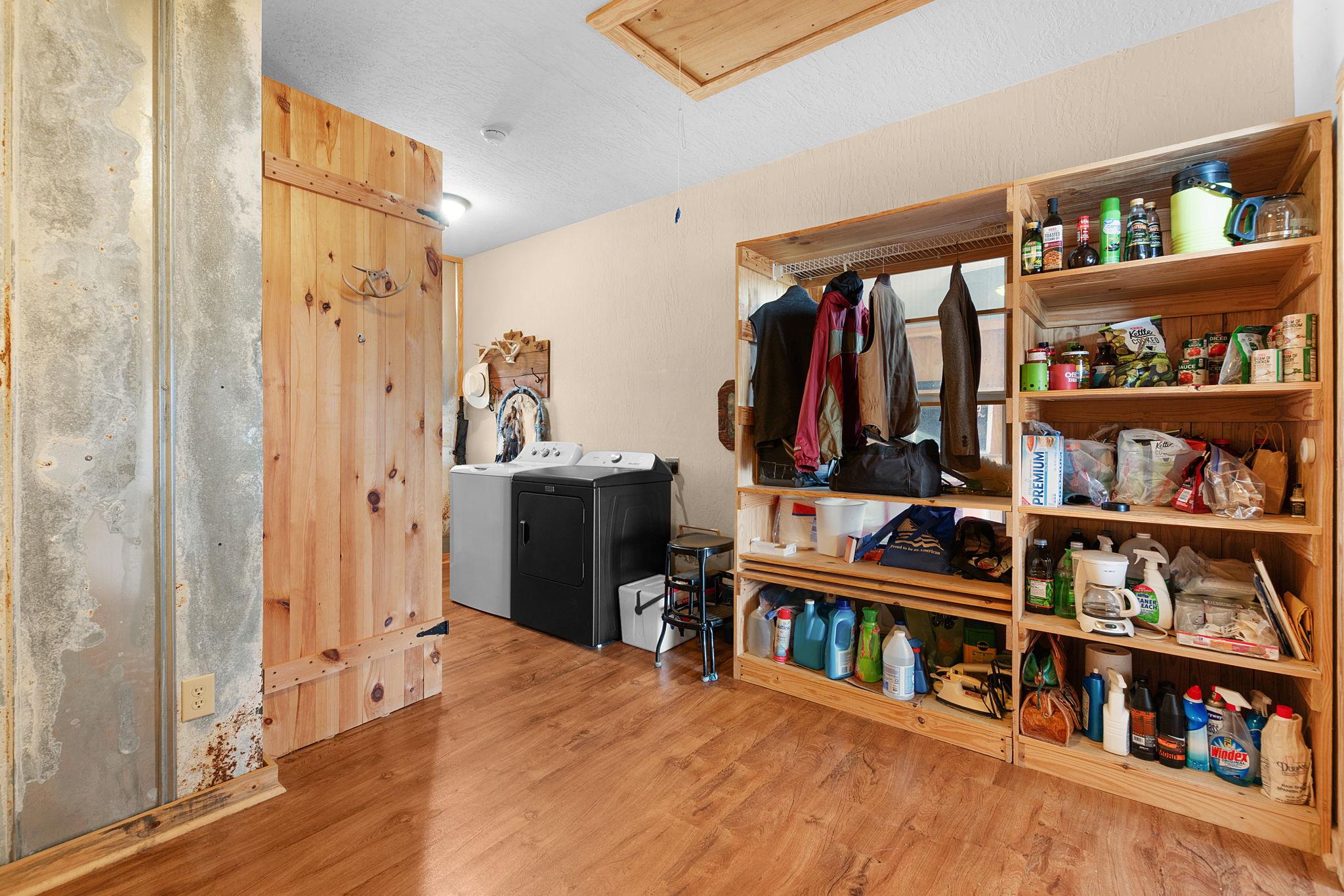 303 Lakeshore Loop, Tow, TX 78672