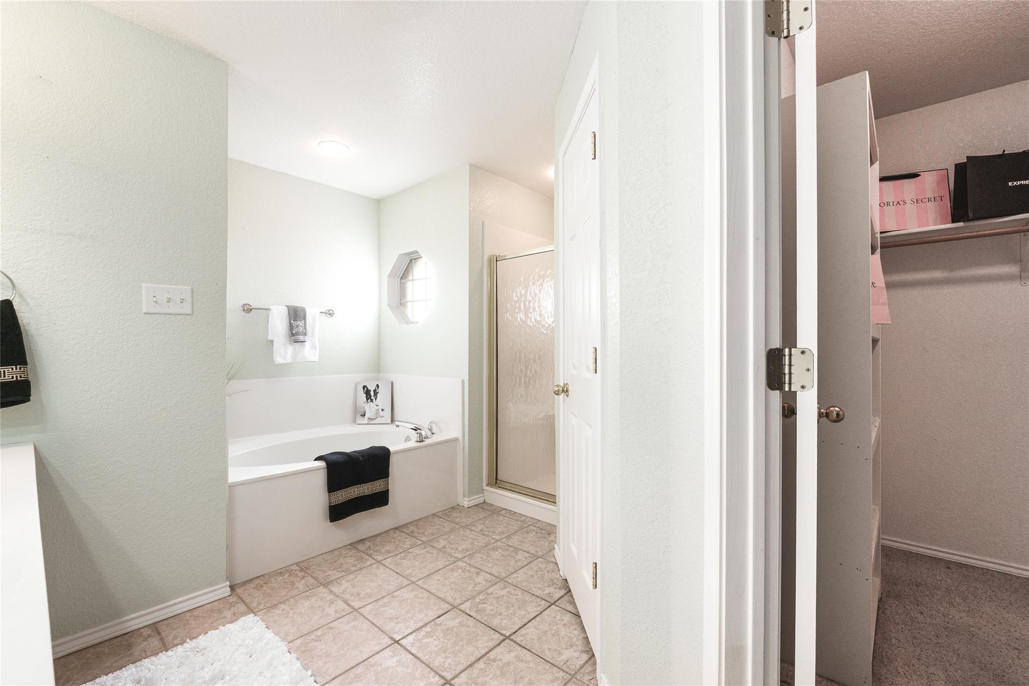 2005 Excel Dr, Killeen, TX 76542