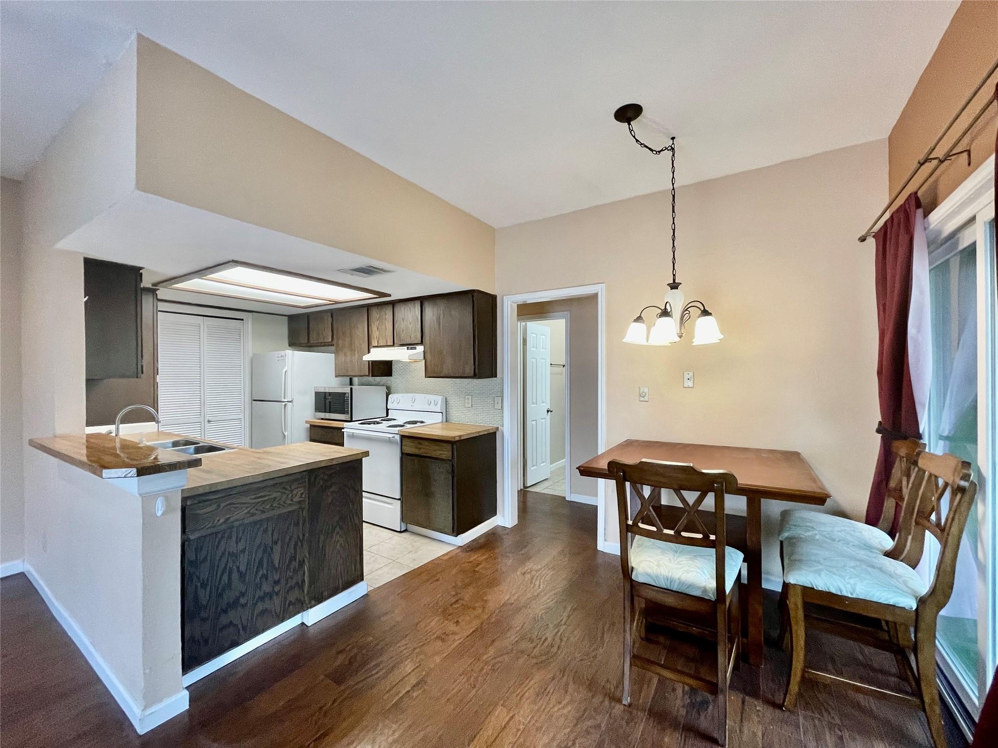 506 W San Antonio St # 206, San Marcos, TX 78666