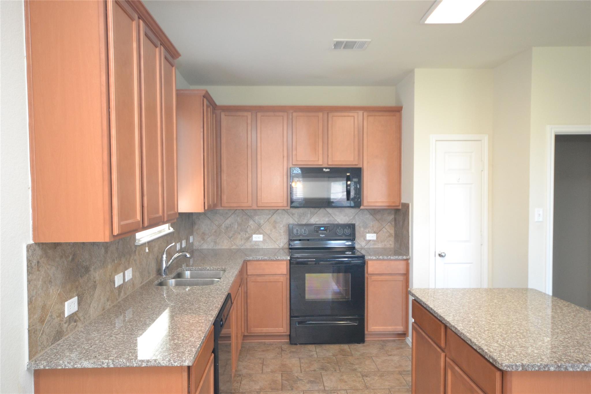 104 Sierra Mar Loop, Leander, TX 78641