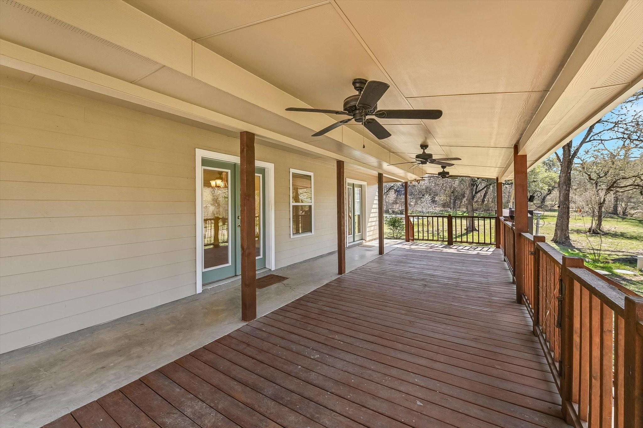 332 Booth Dr, San Marcos, TX 78666