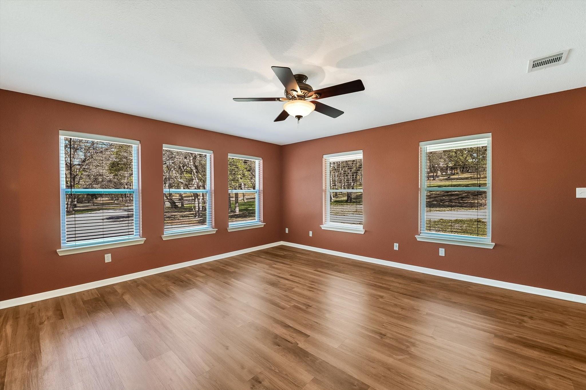 332 Booth Dr, San Marcos, TX 78666