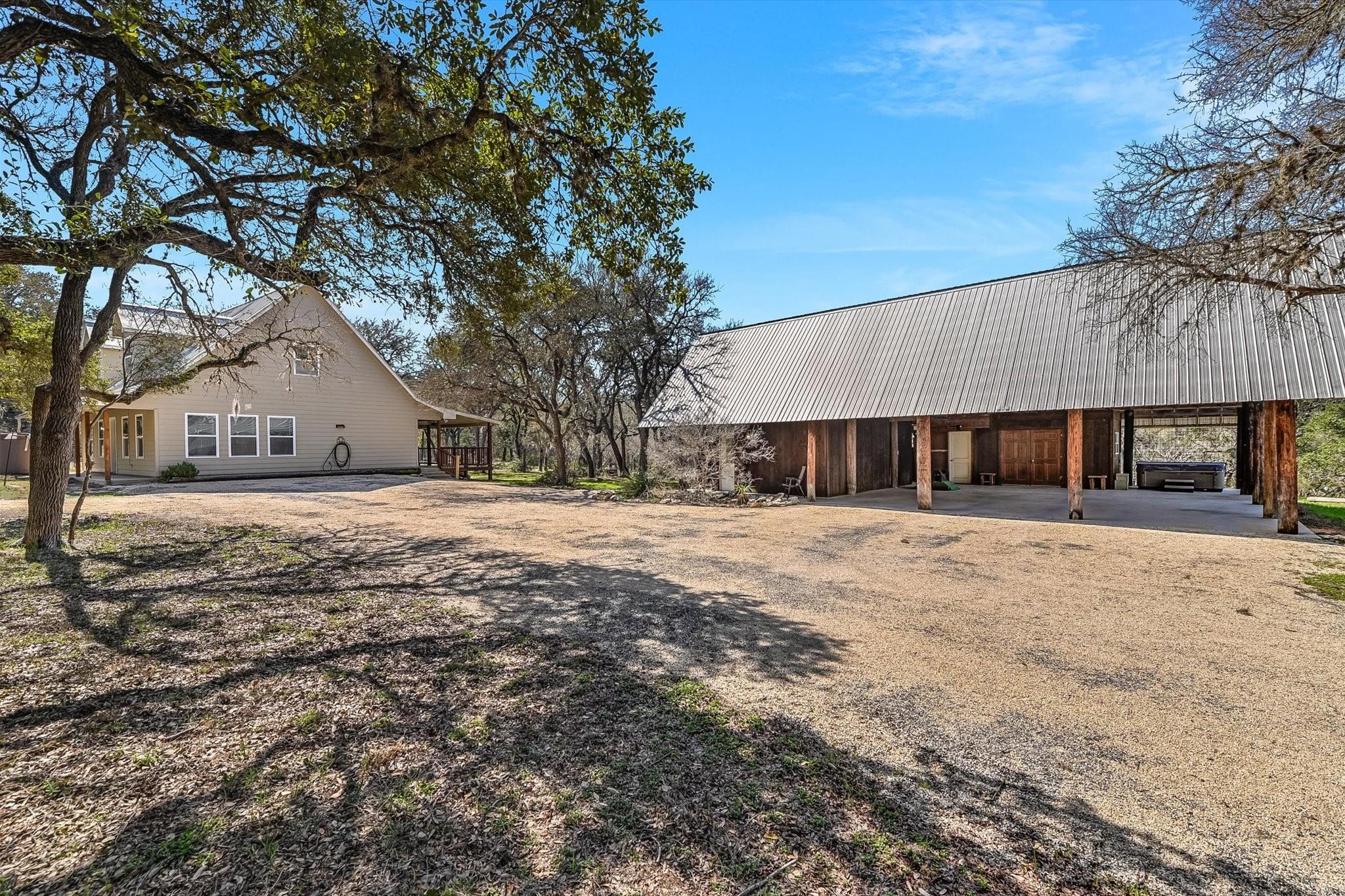 332 Booth Dr, San Marcos, TX 78666