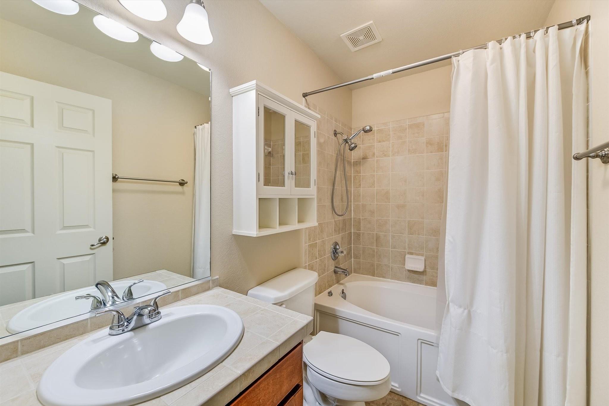 332 Booth Dr, San Marcos, TX 78666