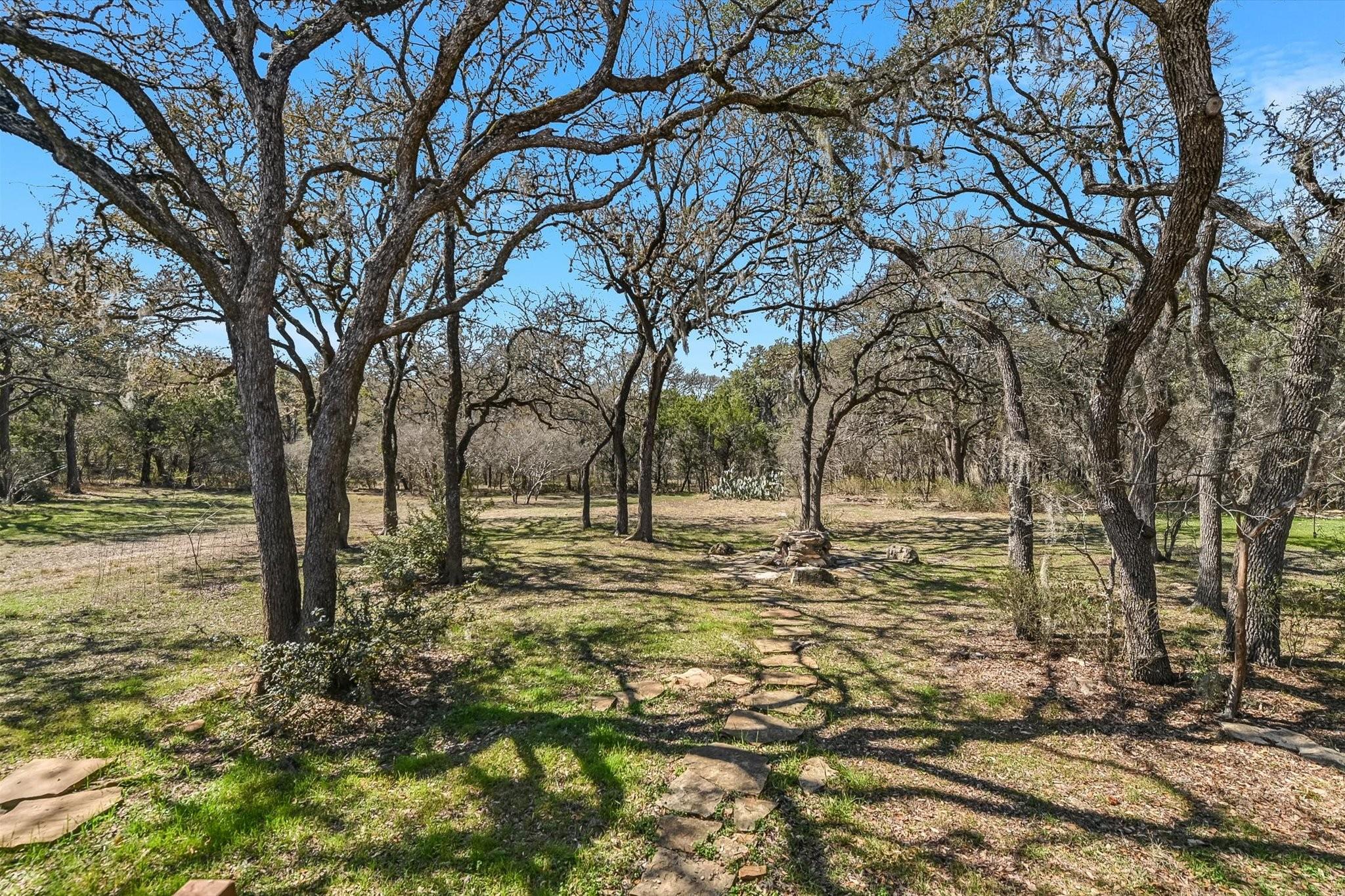 332 Booth Dr, San Marcos, TX 78666