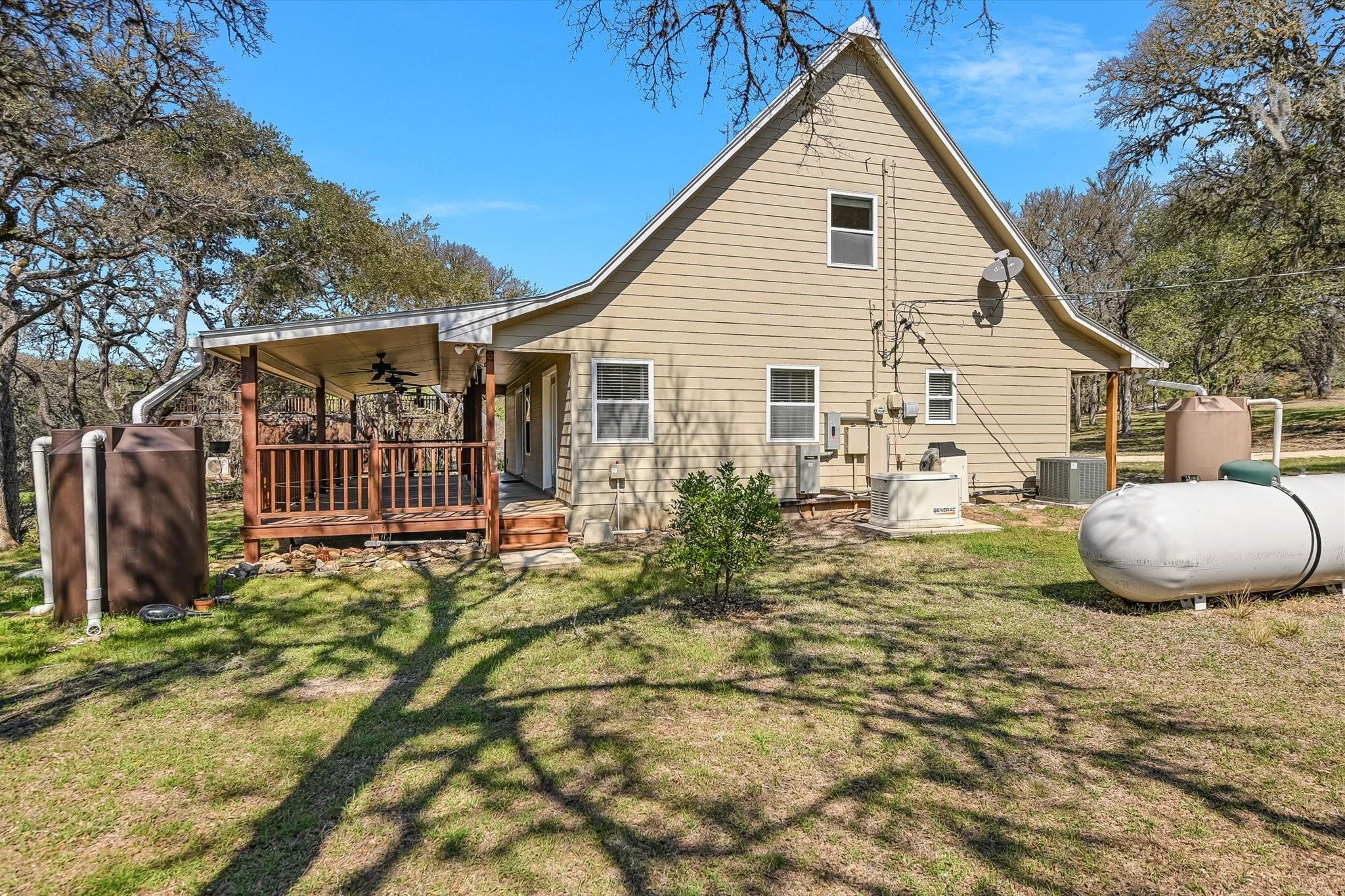 332 Booth Dr, San Marcos, TX 78666