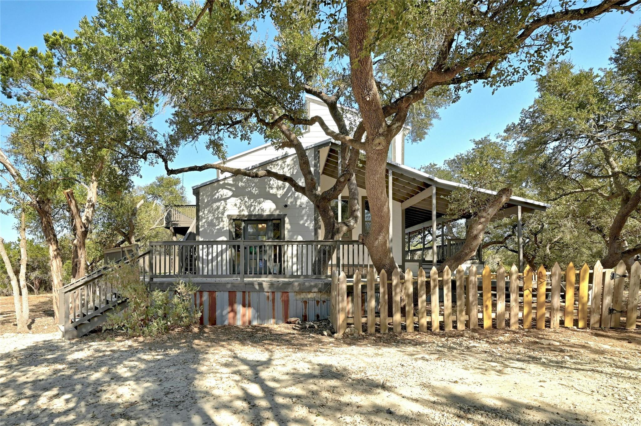 4016 McGregor Ln, Dripping Springs, TX 78620