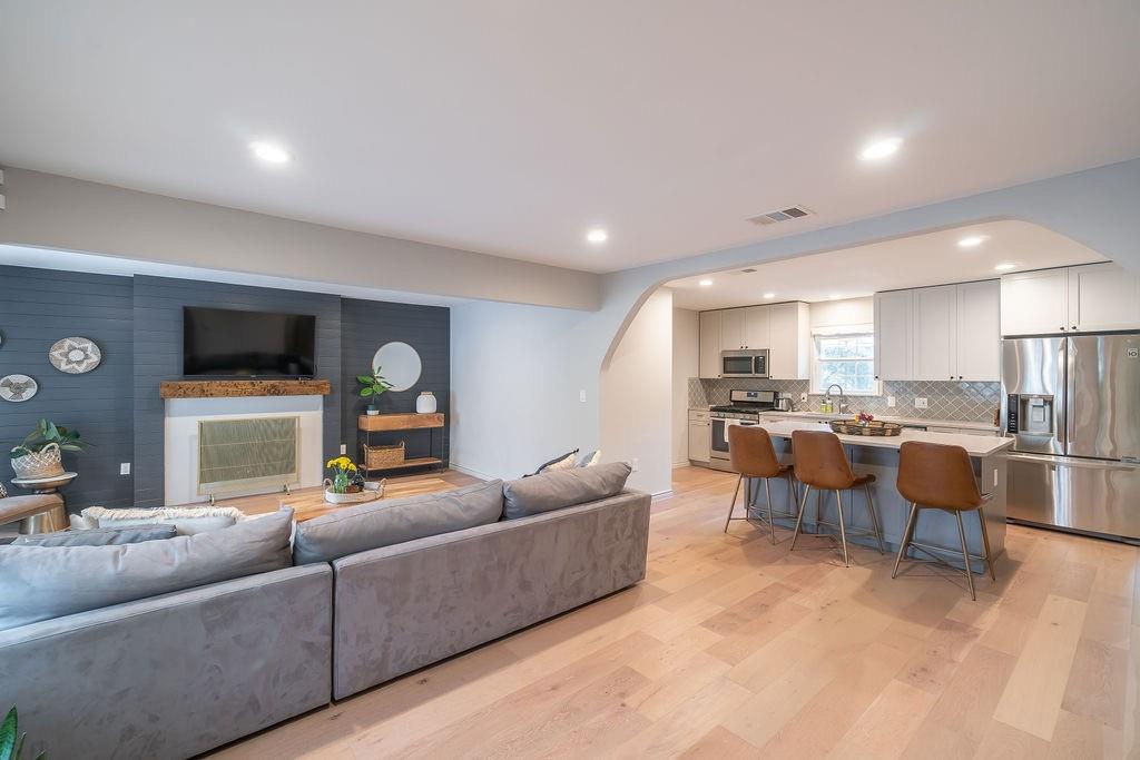 2504 Friar Tuck Ln, Austin, TX 78704