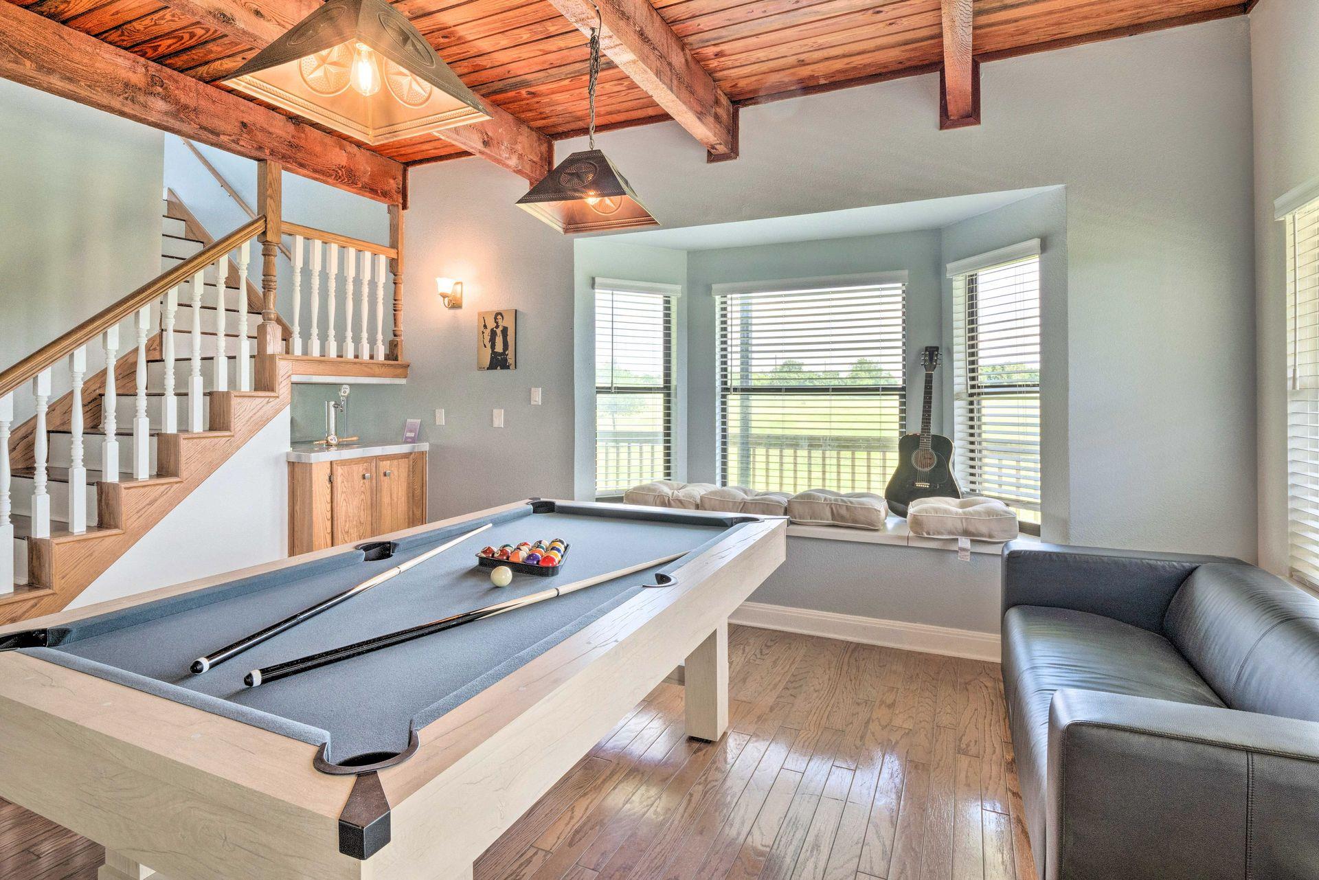 15805 Richards Dr, Del Valle, TX 78617