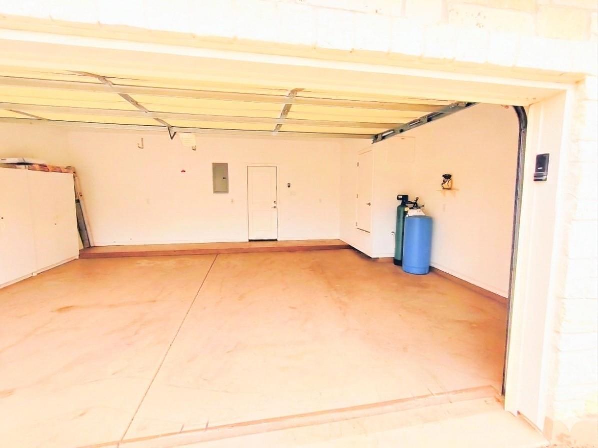 416 Brazos Dr, Georgetown, TX 78628