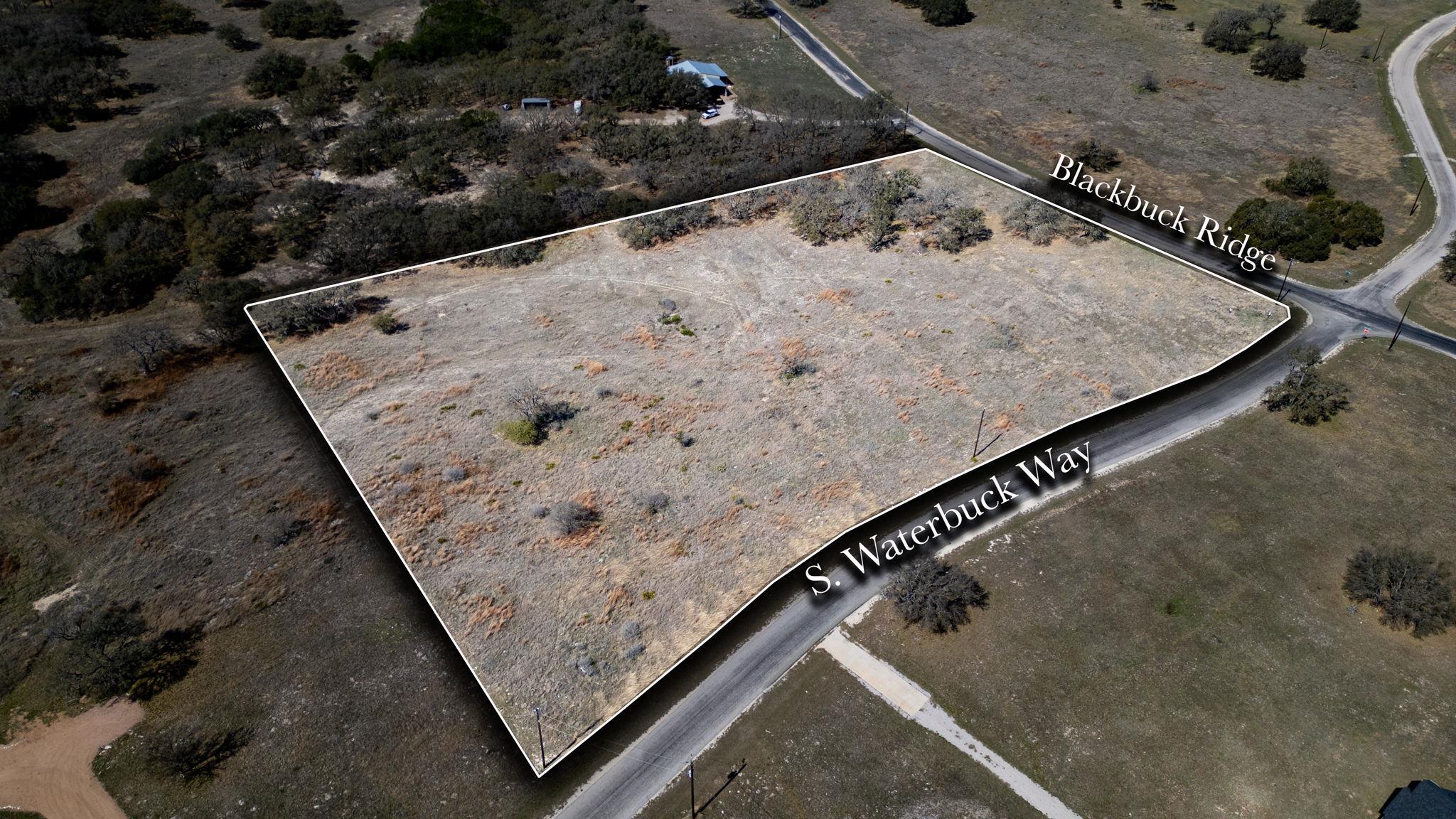 100 S Waterbuck Way, Lampasas, TX 76550