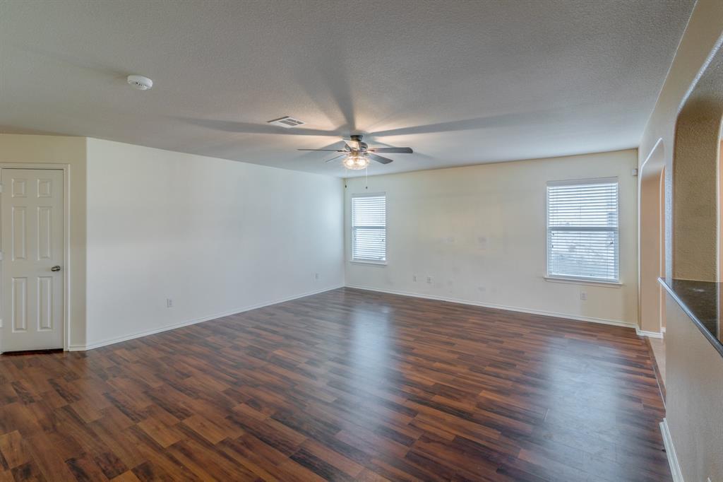 328 Baldwin St, Hutto, TX 78634