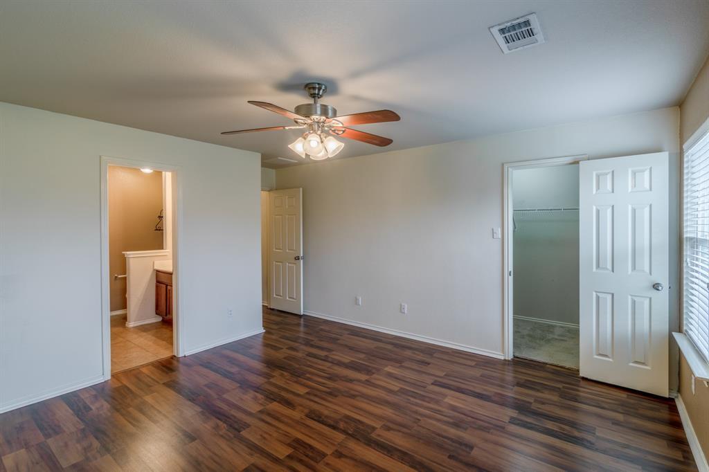 328 Baldwin St, Hutto, TX 78634