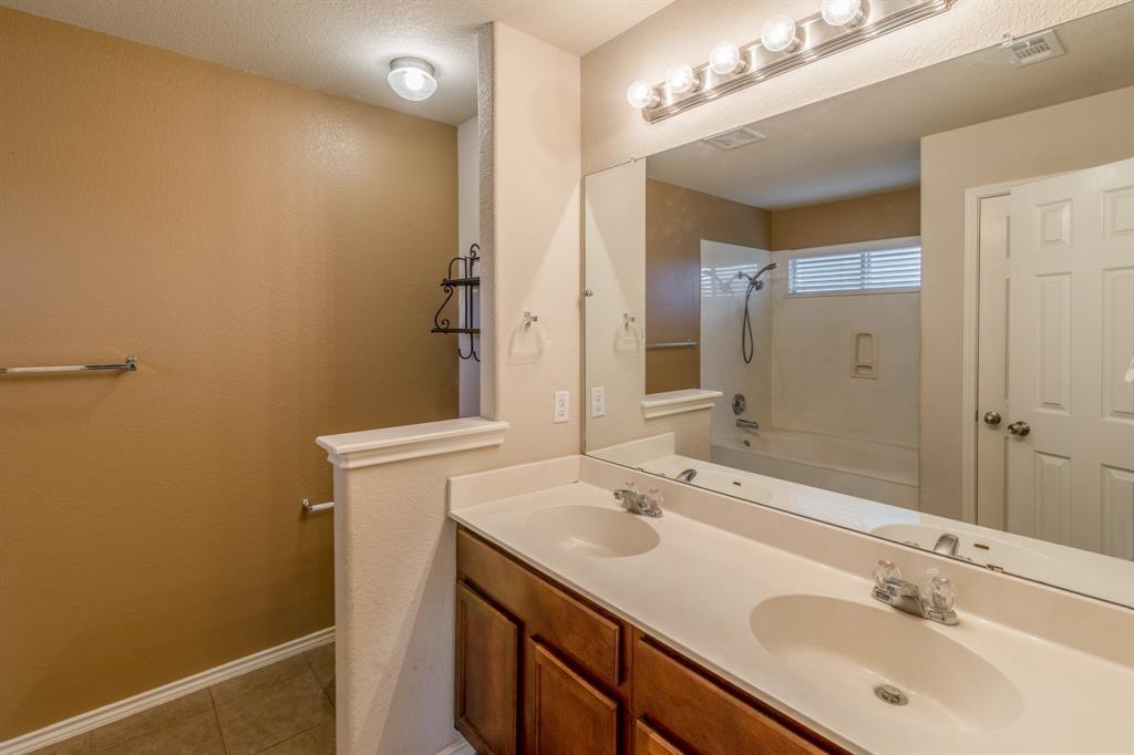 328 Baldwin St, Hutto, TX 78634