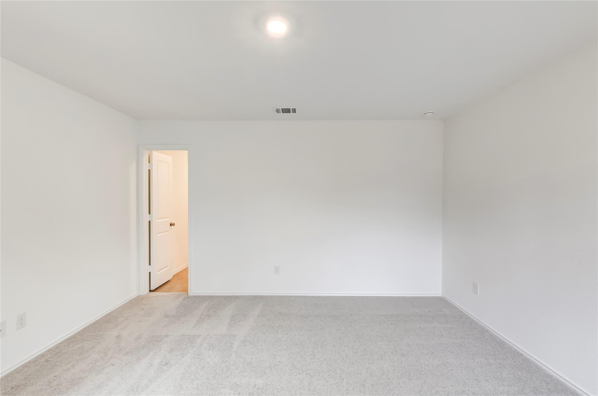 611 Whoopers Loop, Uhland, TX 78640