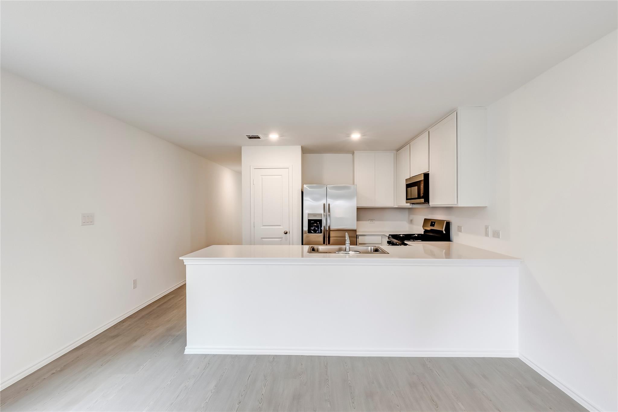 611 Whoopers Loop, Uhland, TX 78640