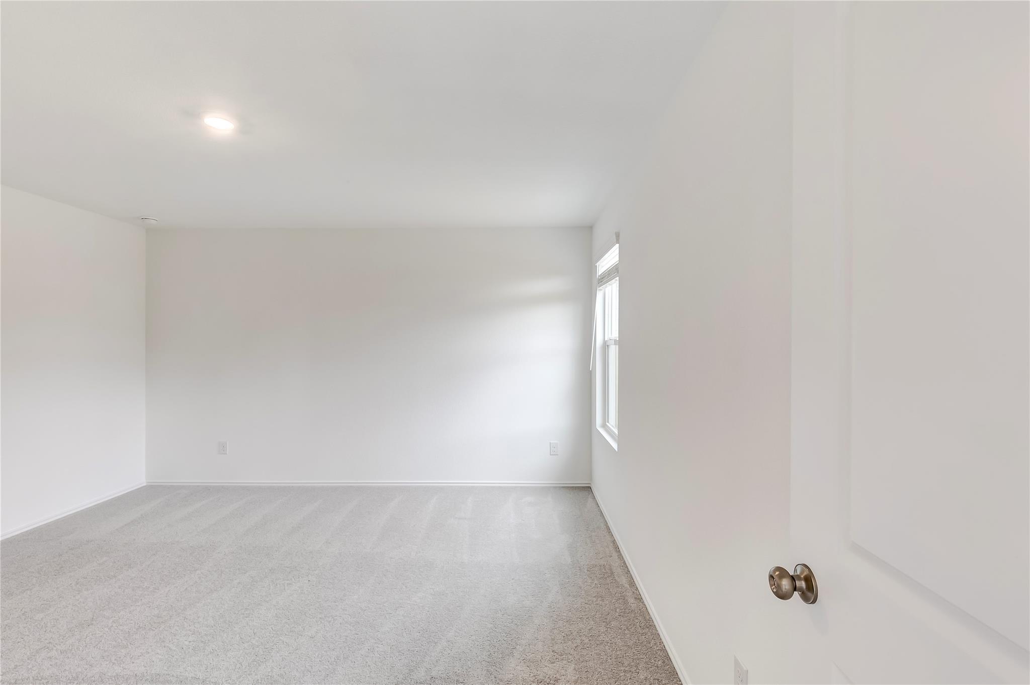 611 Whoopers Loop, Uhland, TX 78640