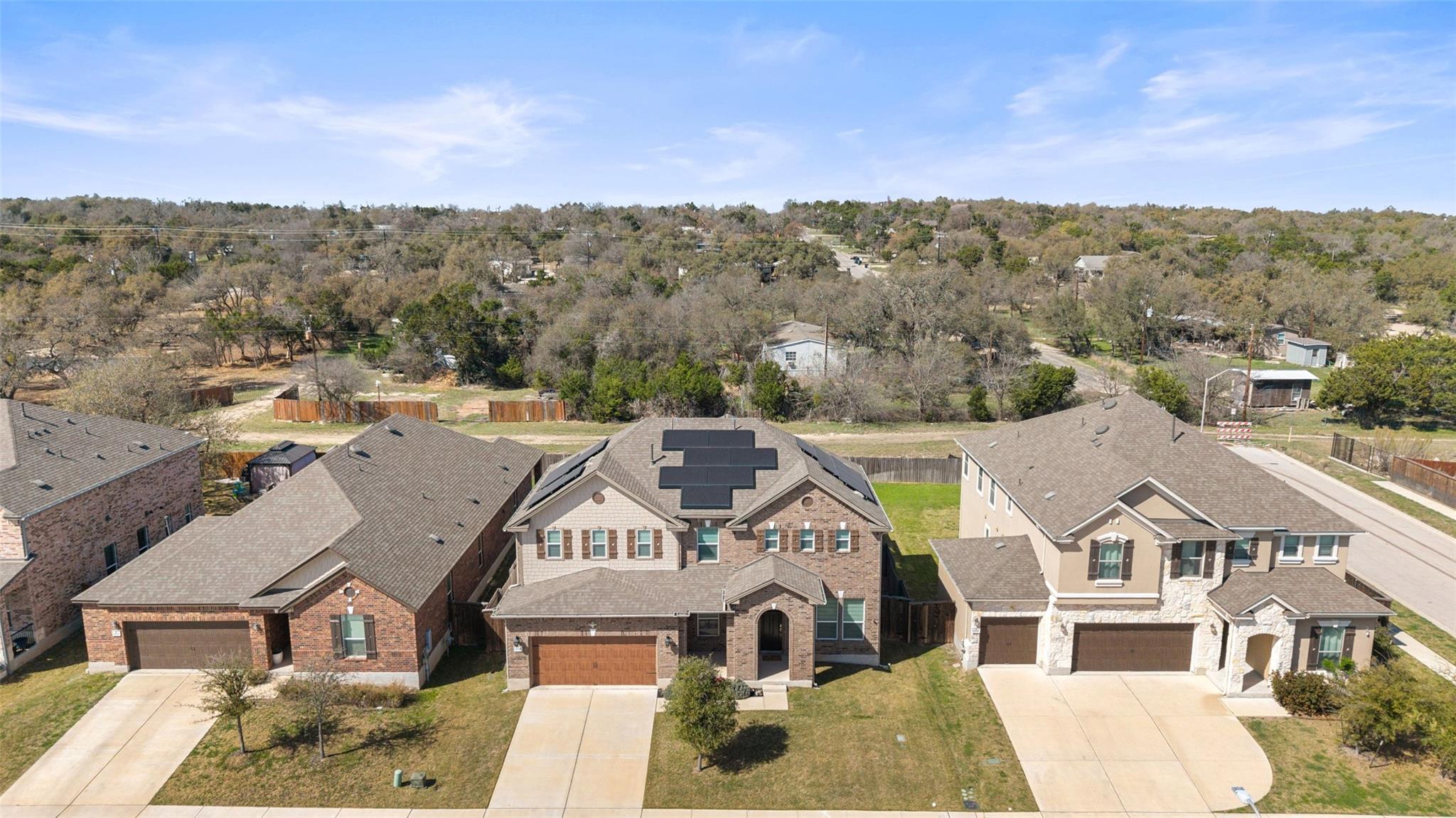 1709 Stinnett Dr, Leander, TX 78641