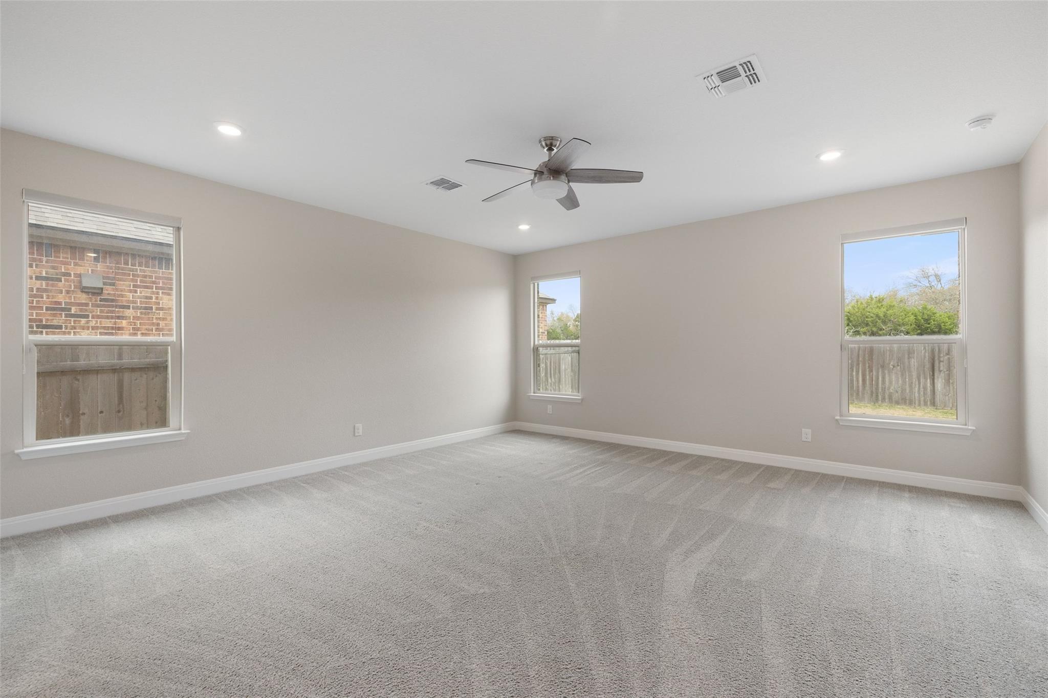 1709 Stinnett Dr, Leander, TX 78641