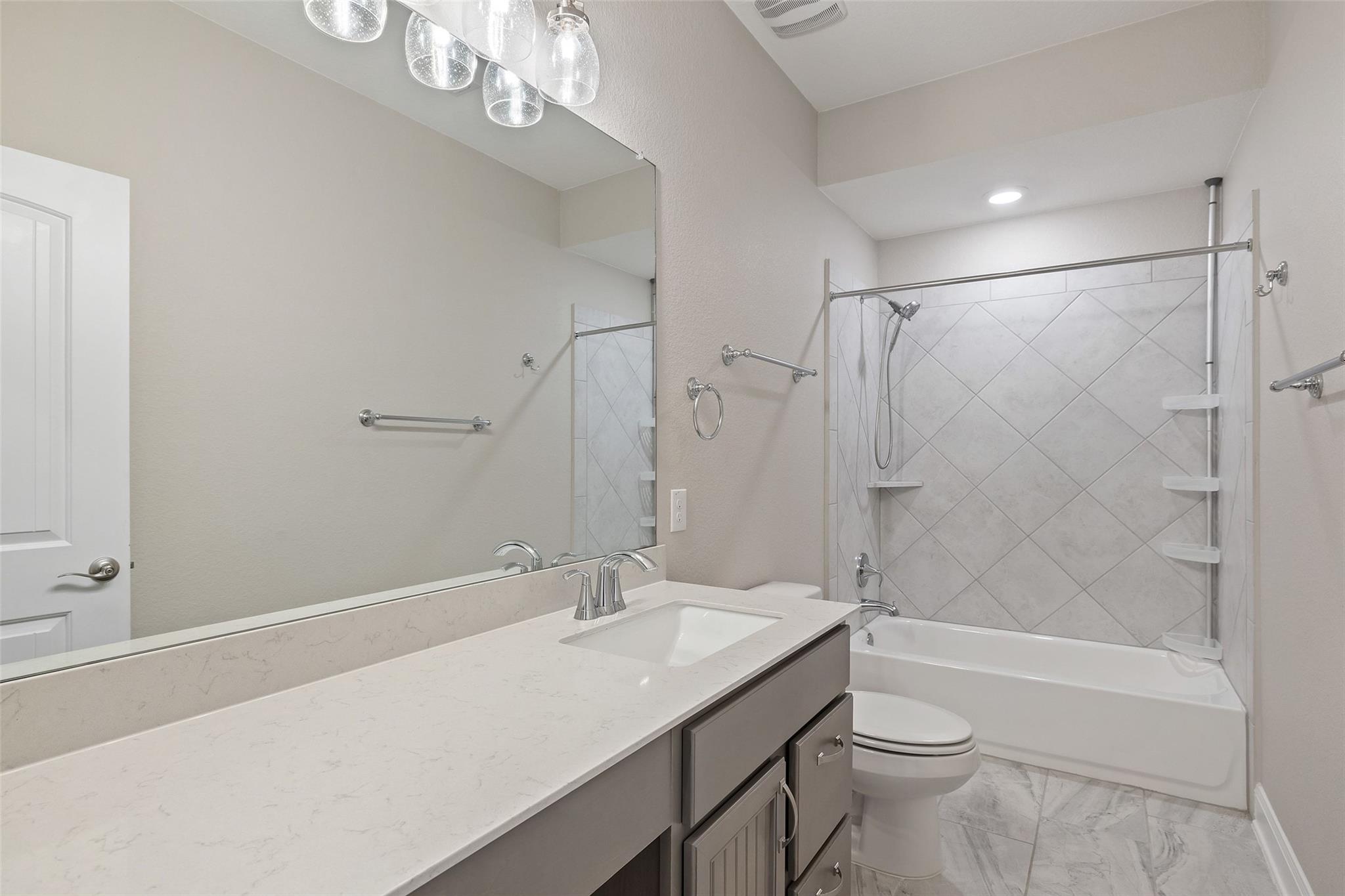 1709 Stinnett Dr, Leander, TX 78641