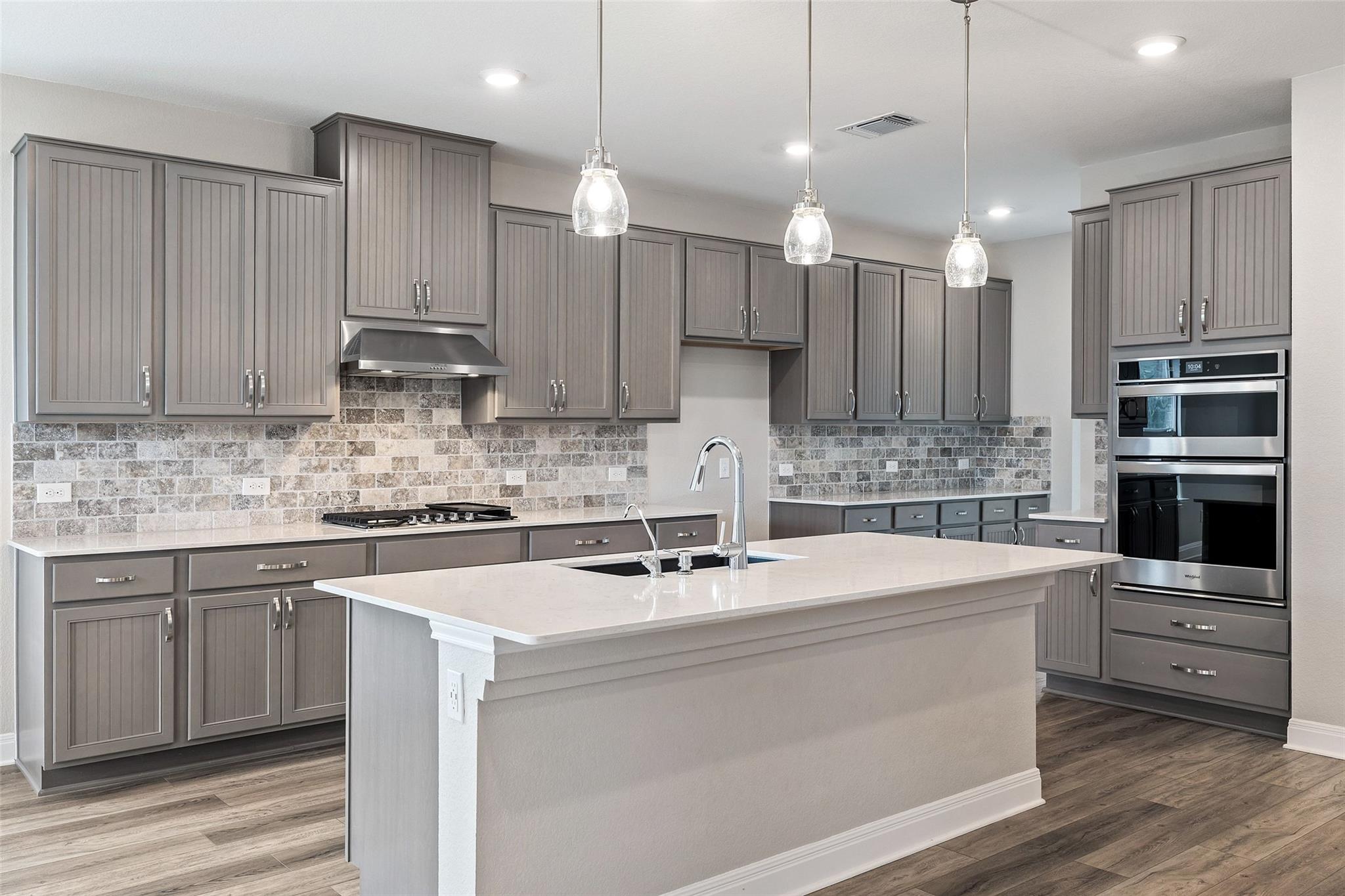 1709 Stinnett Dr, Leander, TX 78641