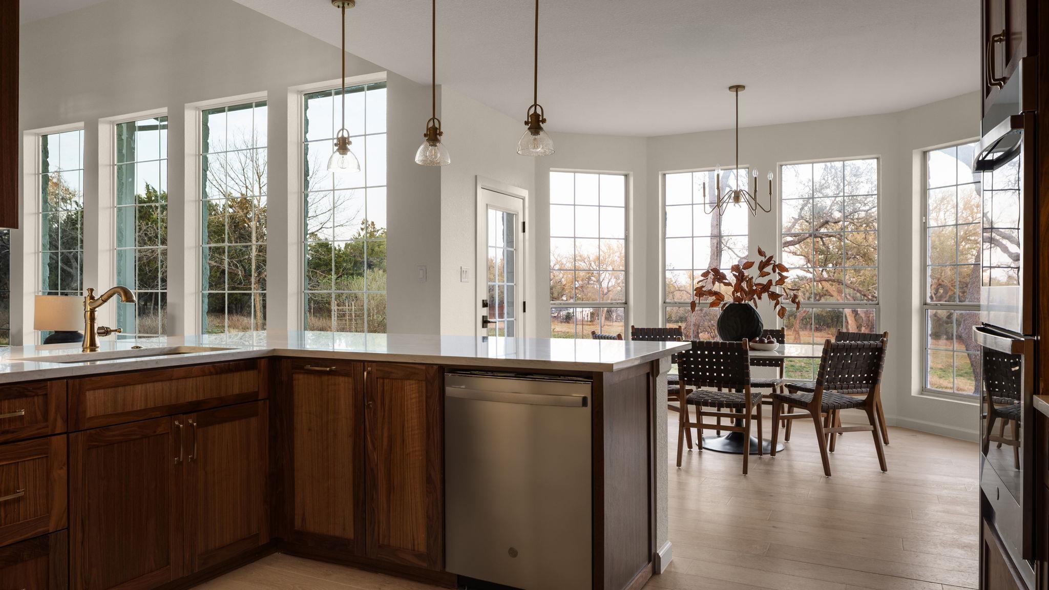 3 Coach House Rd, Austin, TX 78737